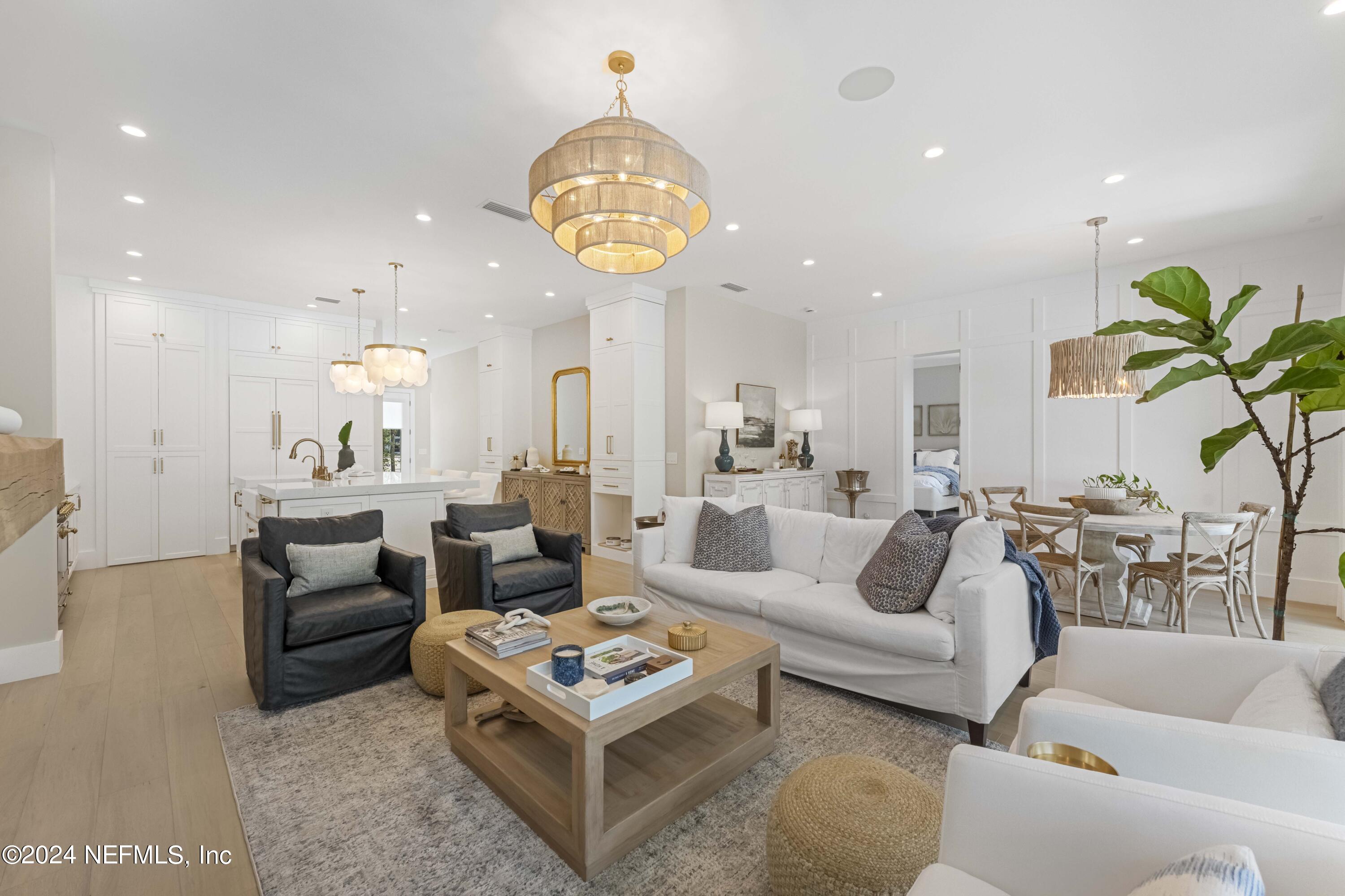 469 GOLF VIEW Circle