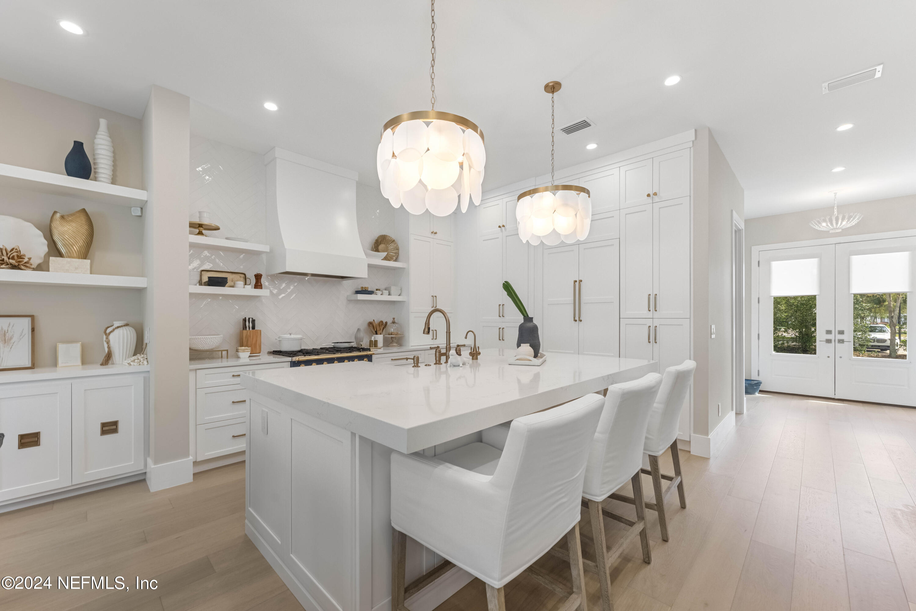 469 GOLF VIEW Circle
