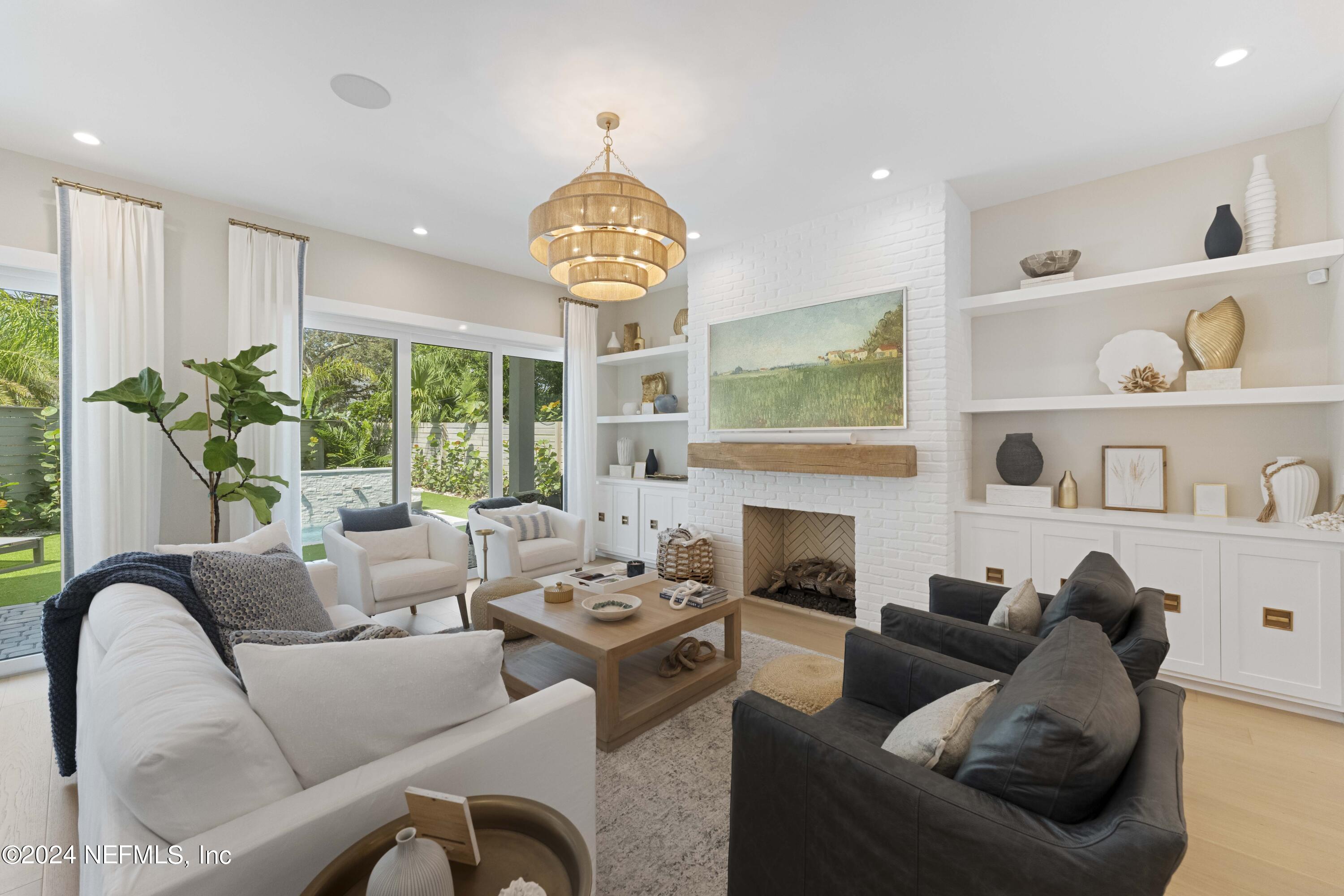 469 GOLF VIEW Circle