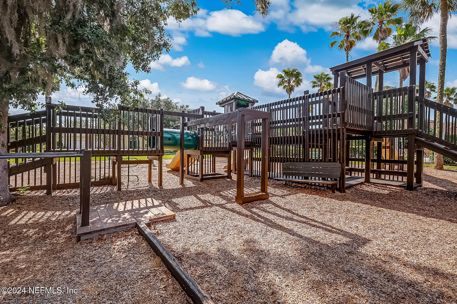 133 SAWMILL LAKES Boulevard