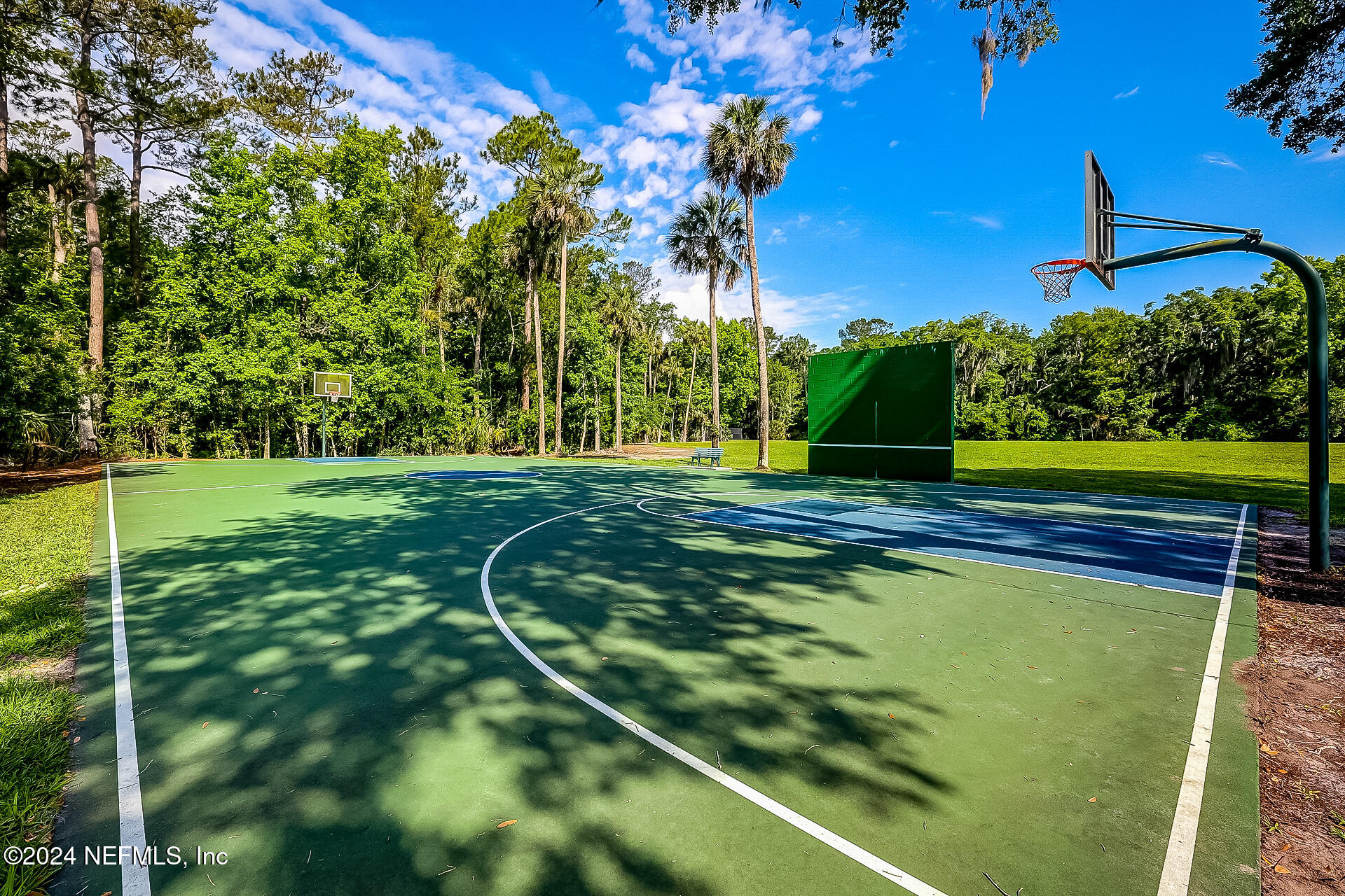 133 SAWMILL LAKES Boulevard
