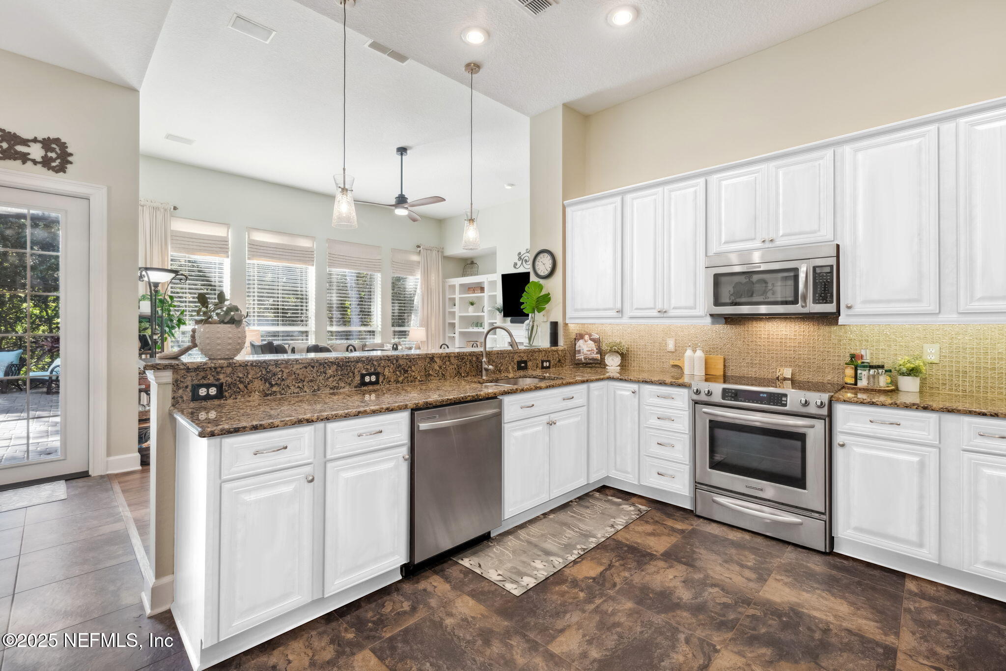 133 SAWMILL LAKES Boulevard