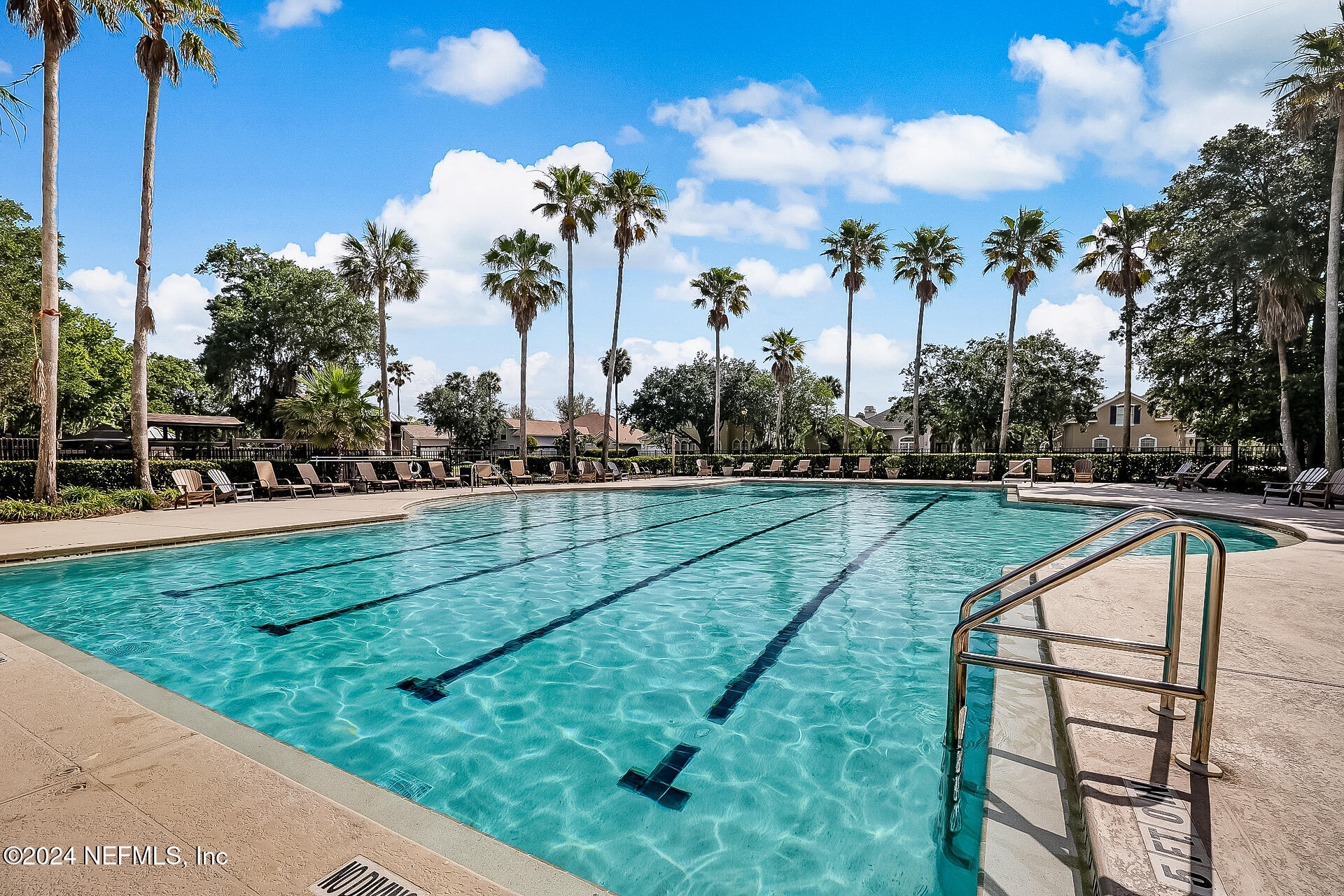 133 SAWMILL LAKES Boulevard