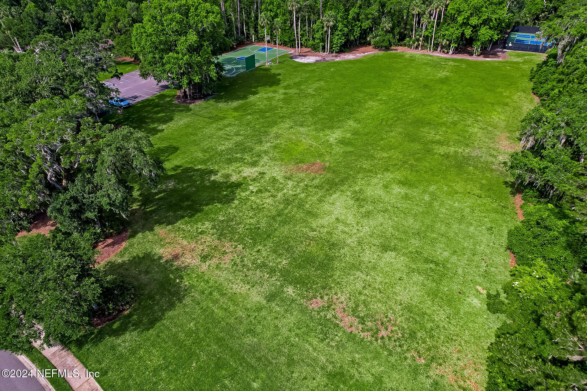 133 SAWMILL LAKES Boulevard
