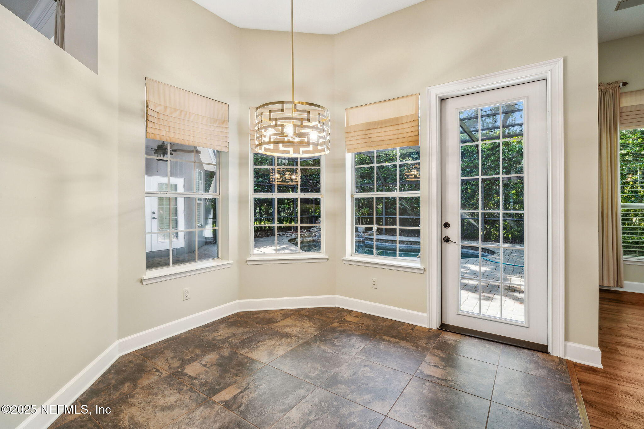 133 SAWMILL LAKES Boulevard