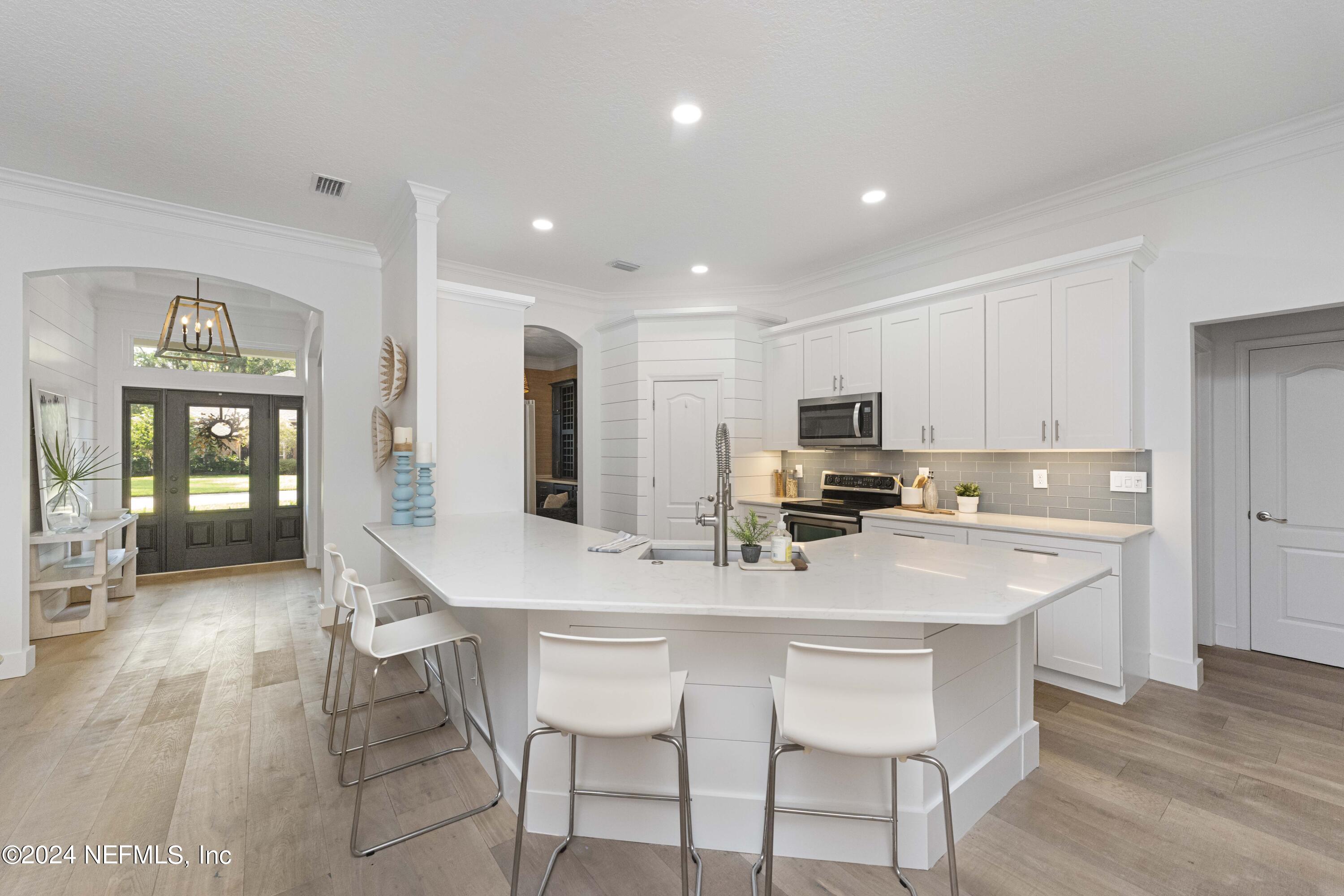 804 MILL STREAM Road