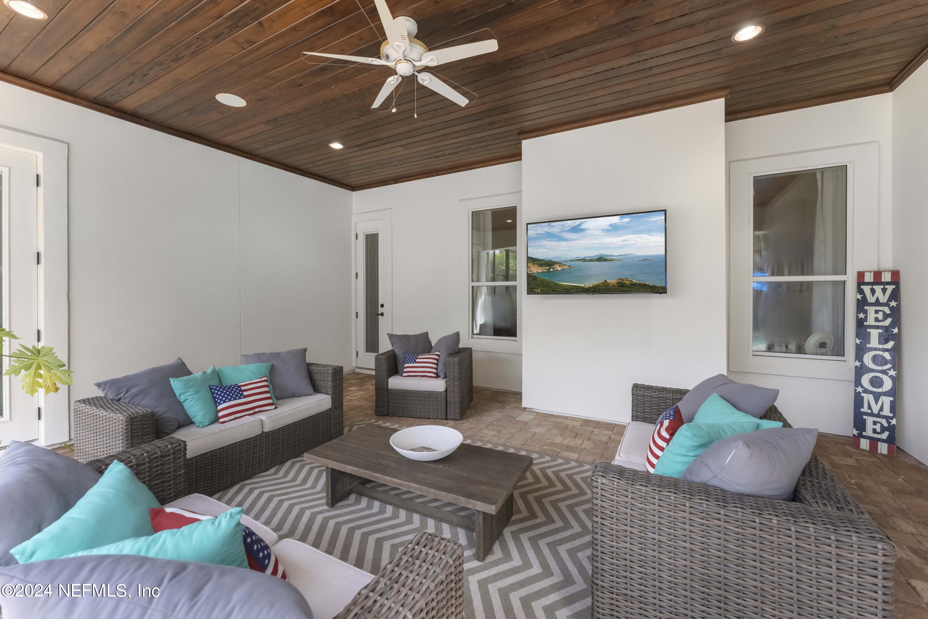 107 KING SAGO Court