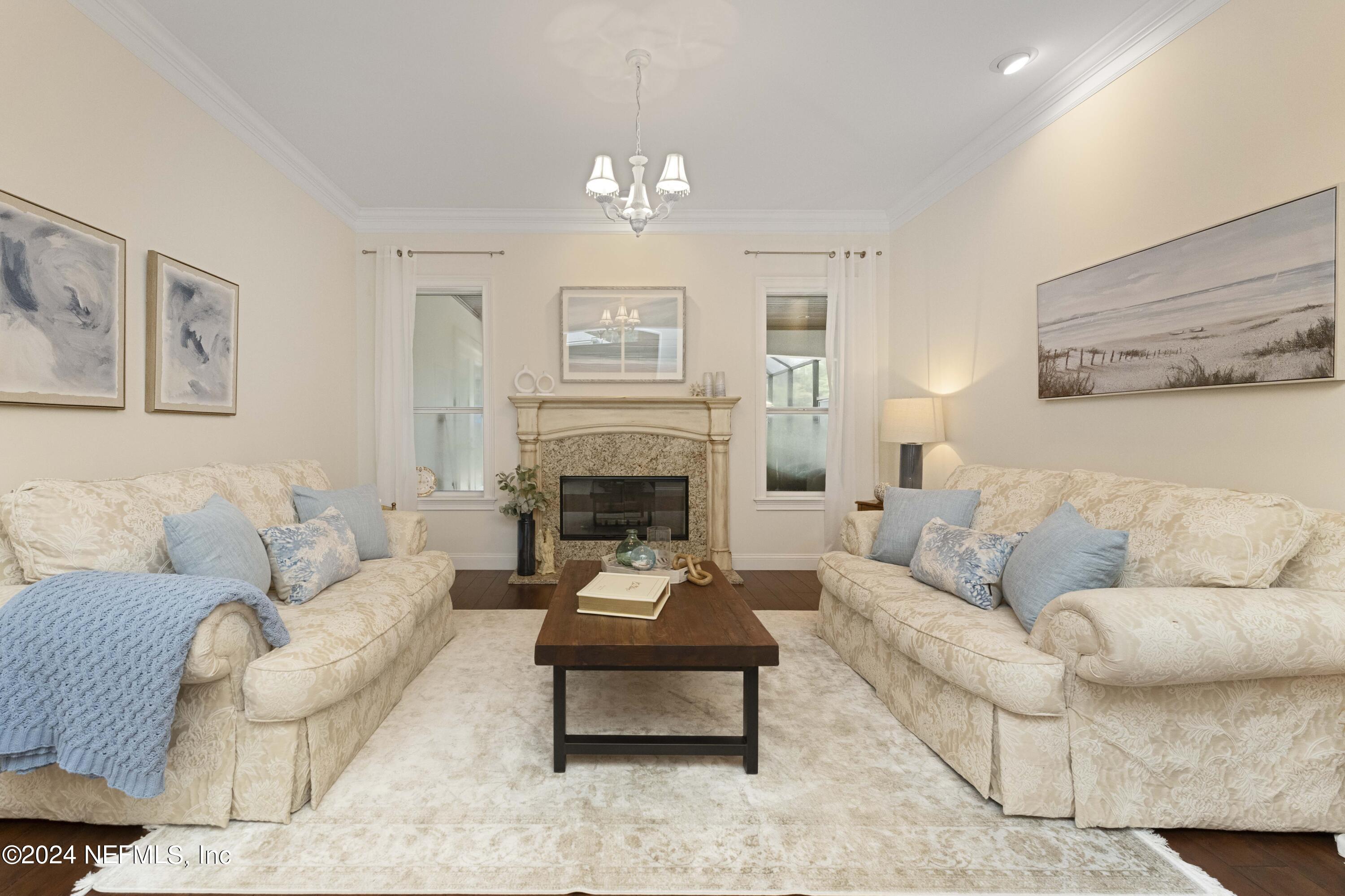 107 KING SAGO Court