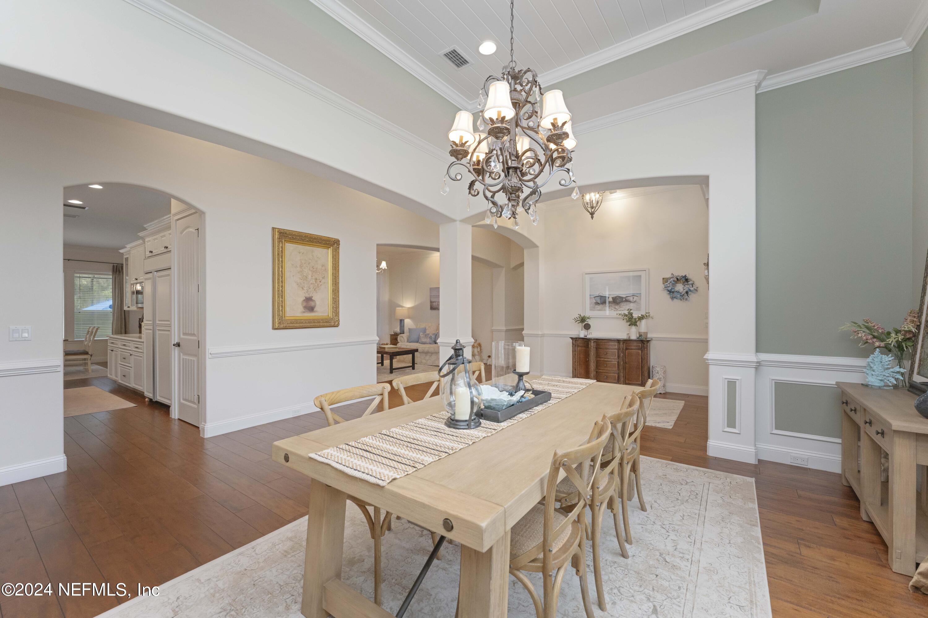 107 KING SAGO Court