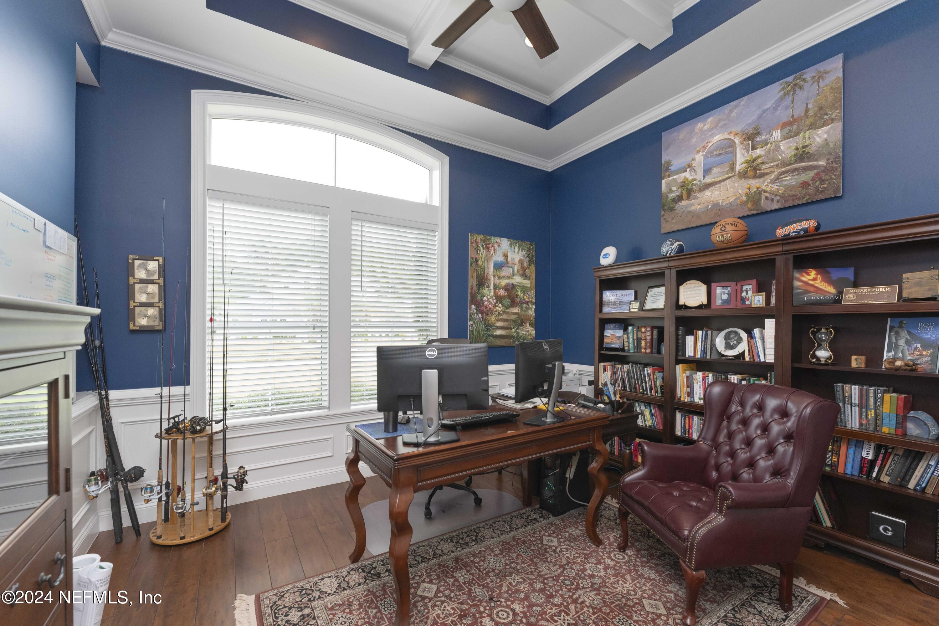 107 KING SAGO Court