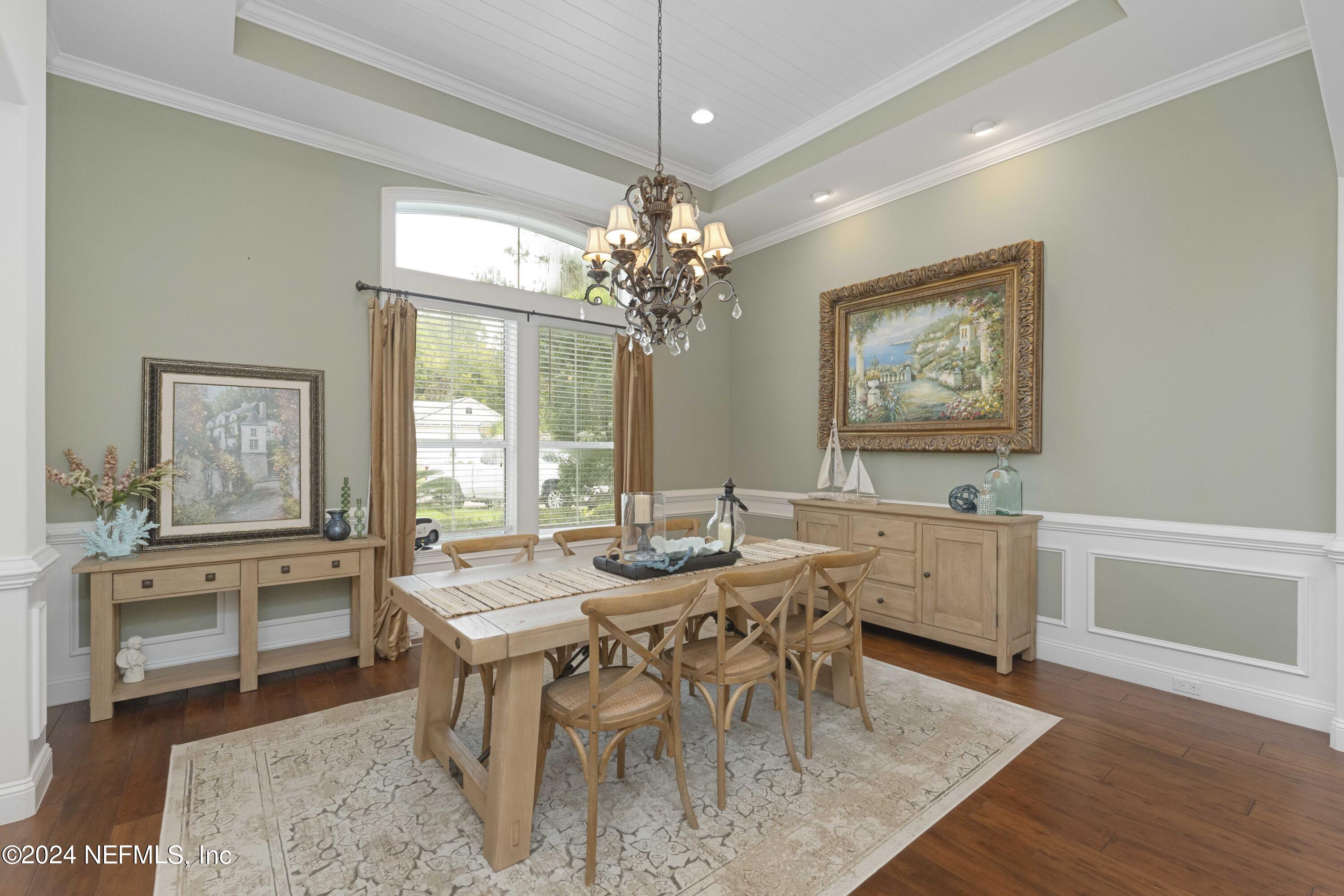 107 KING SAGO Court