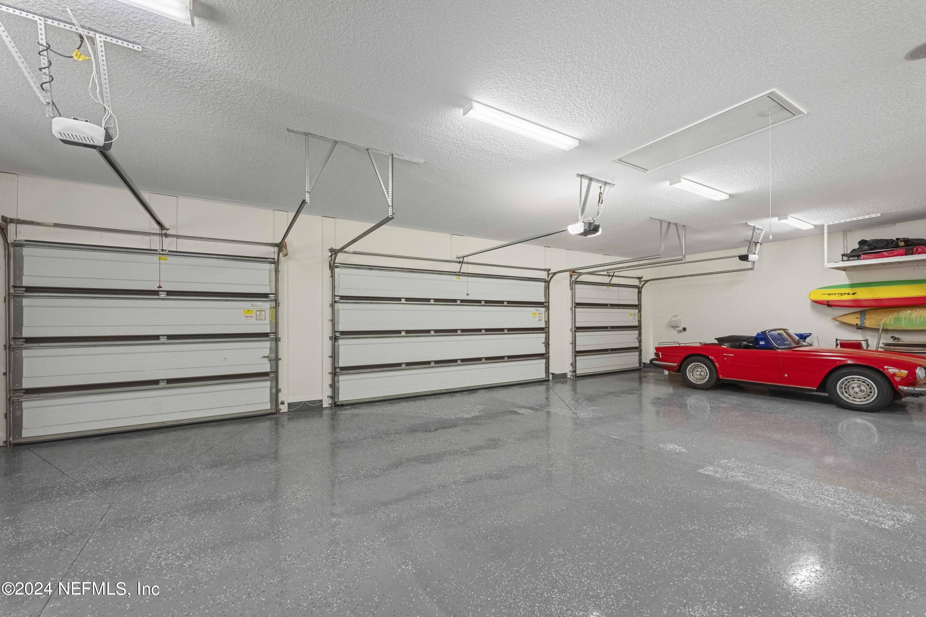 107 KING SAGO Court