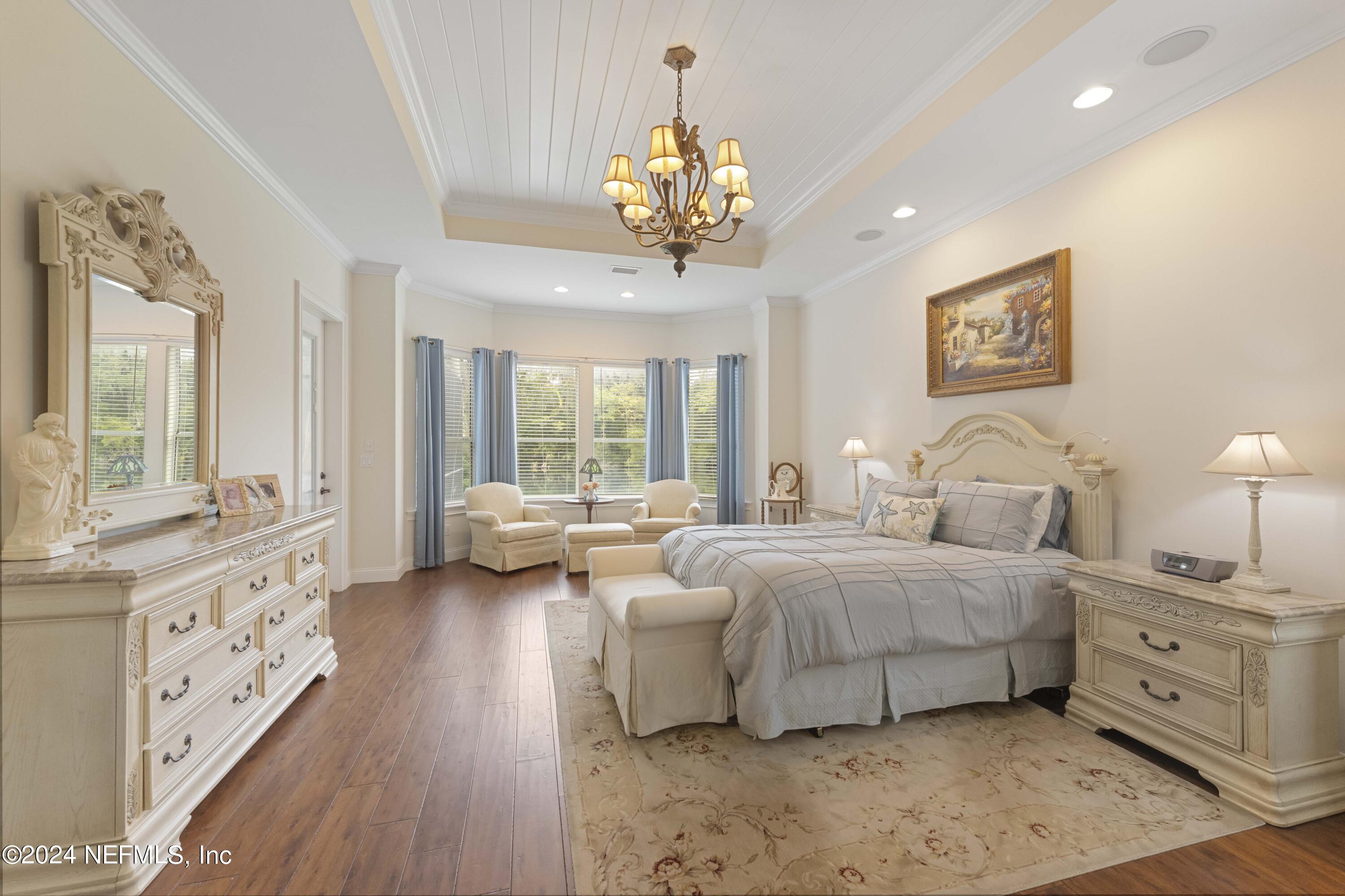 107 KING SAGO Court