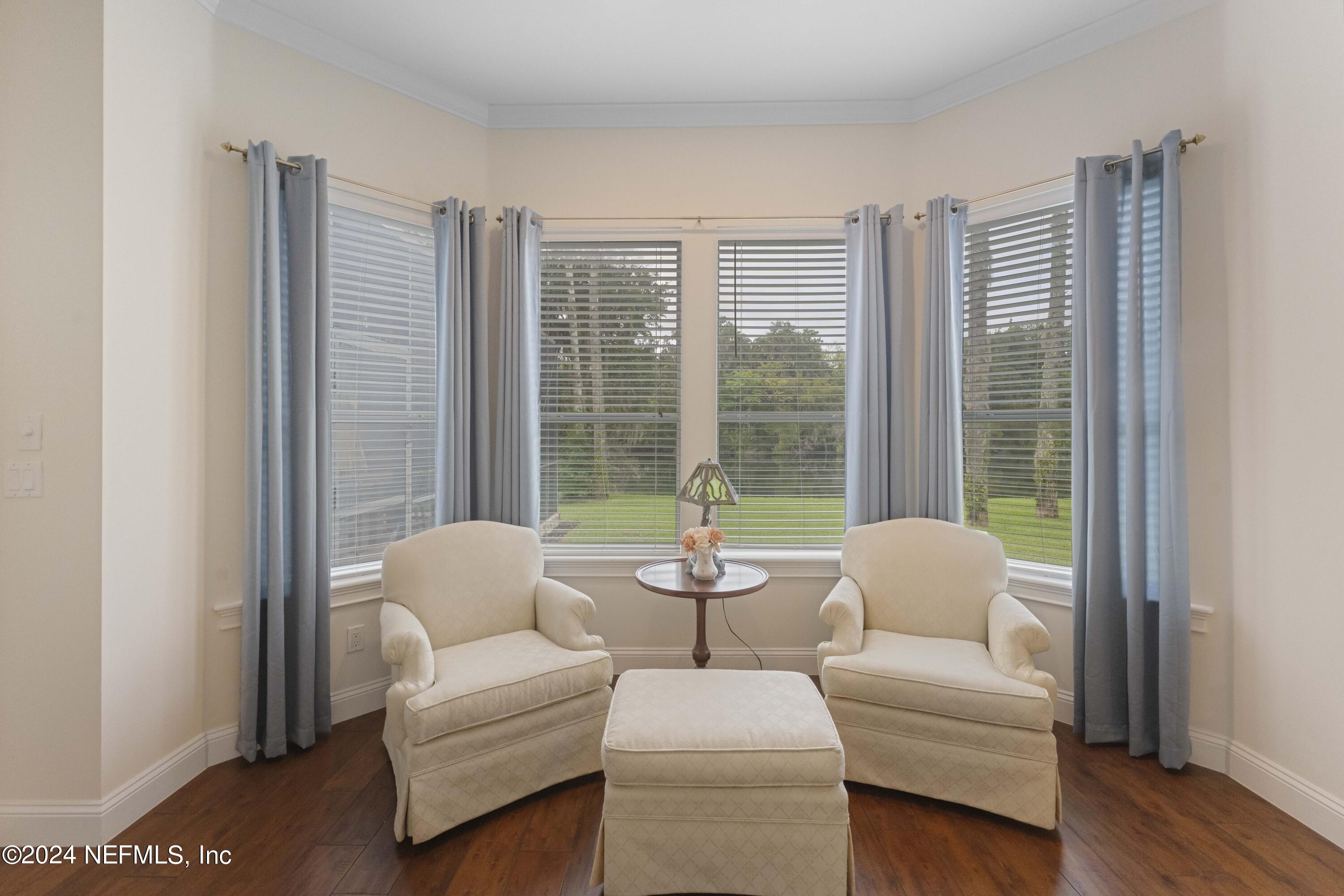 107 KING SAGO Court