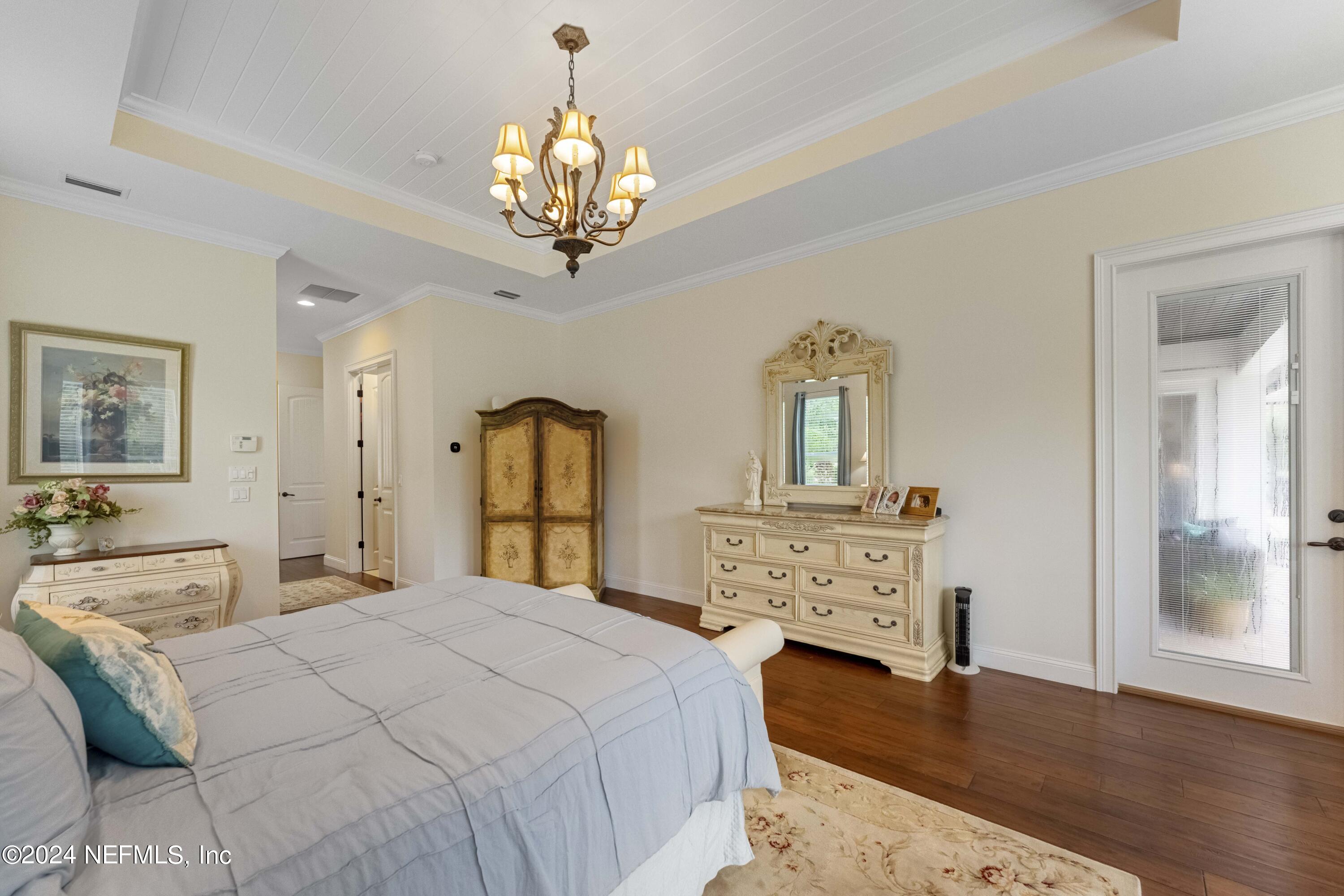 107 KING SAGO Court