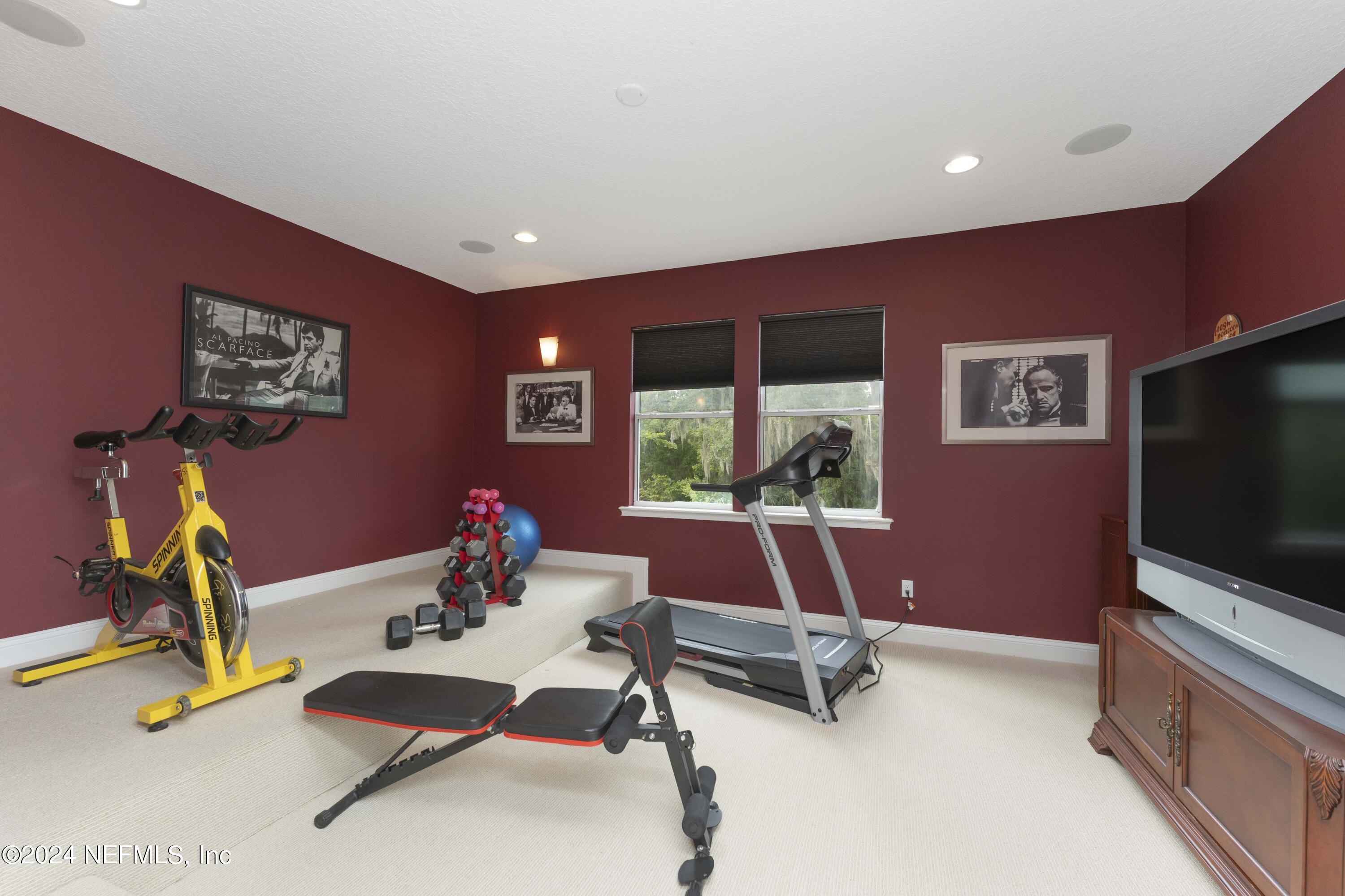 107 KING SAGO Court