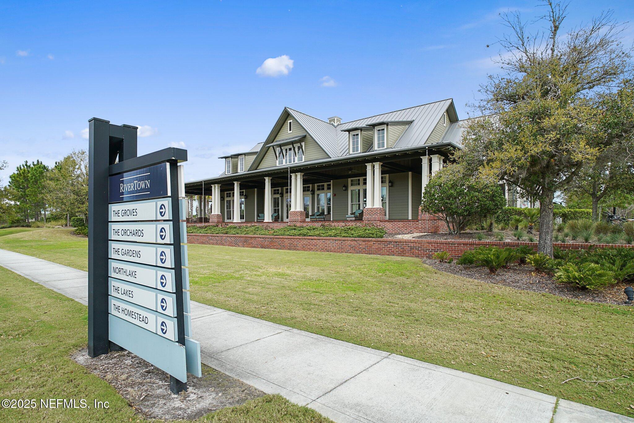 314 CHANDLER Drive, St. Johns