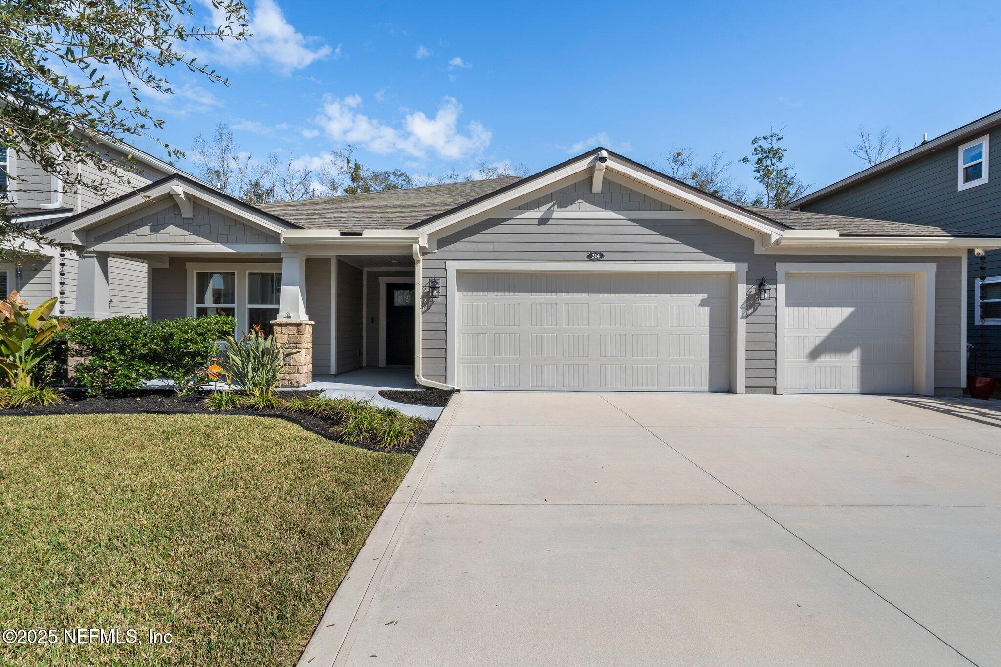 314 CHANDLER Drive, St. Johns