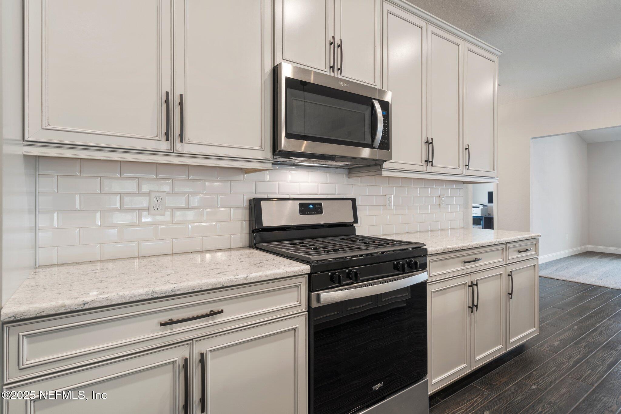314 CHANDLER Drive, St. Johns