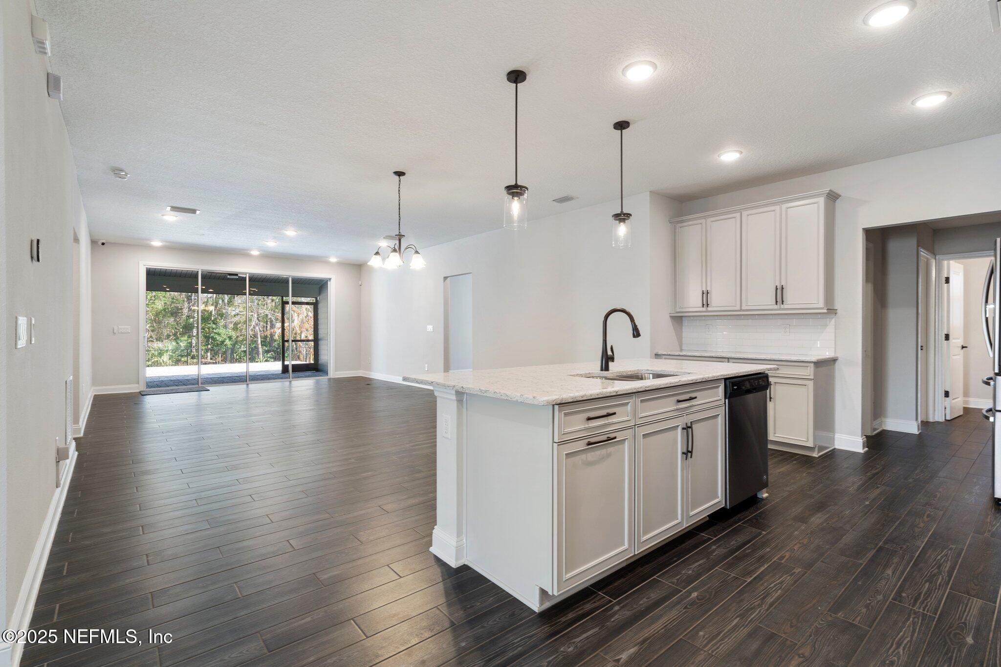 314 CHANDLER Drive, St. Johns