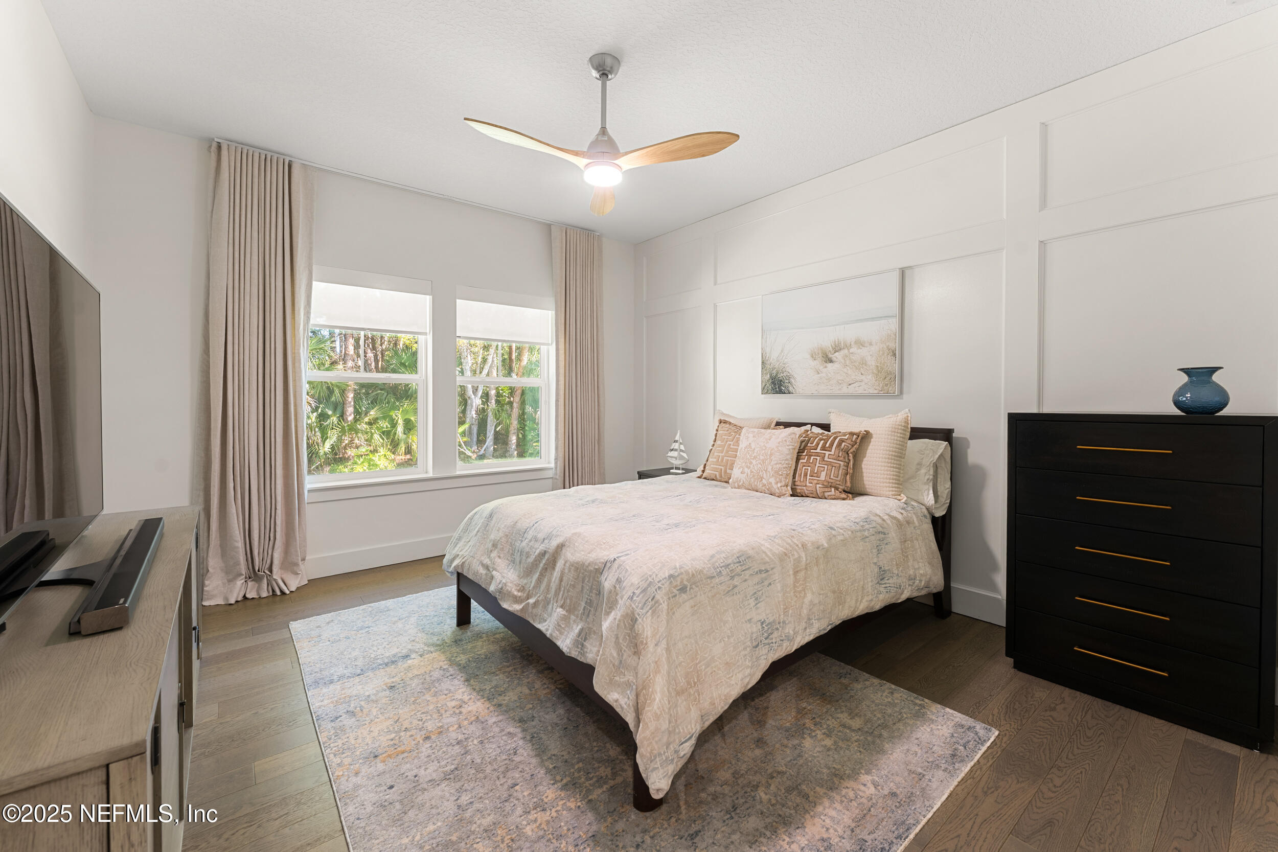 116 KING SAGO Court