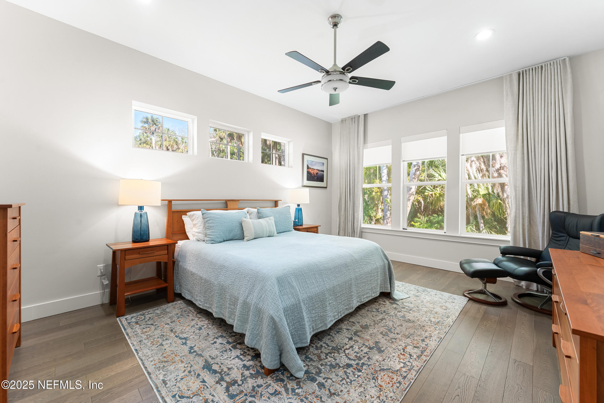 116 KING SAGO Court