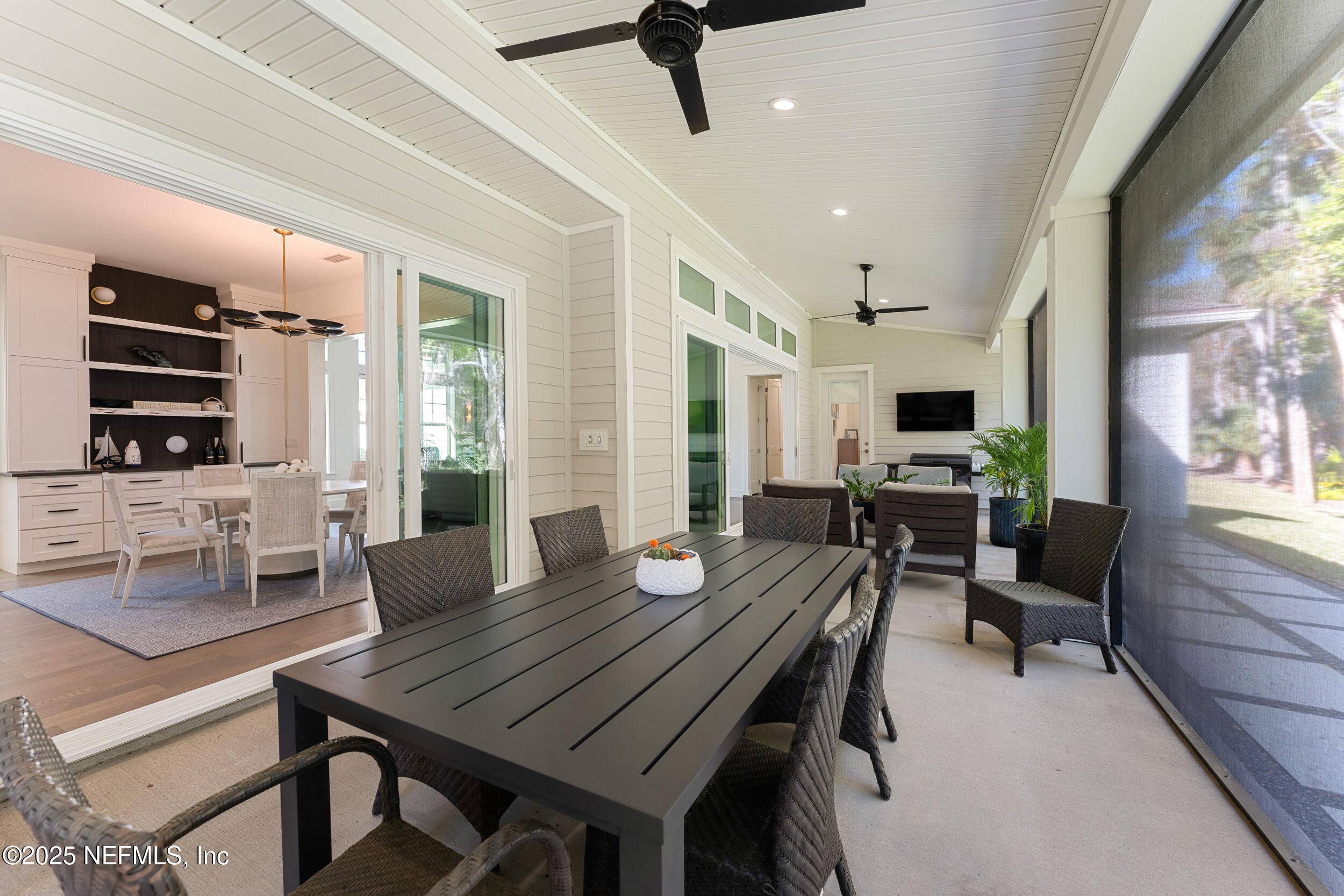 116 KING SAGO Court