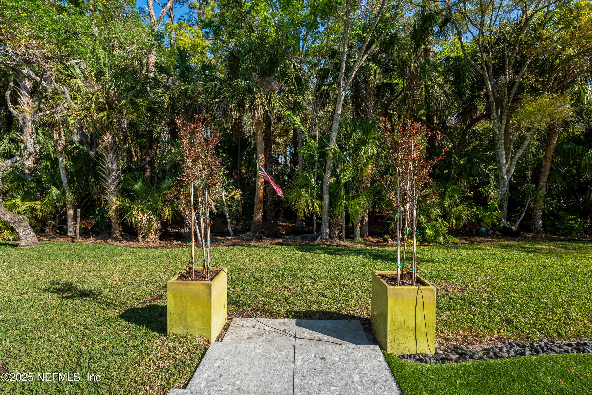 116 KING SAGO Court