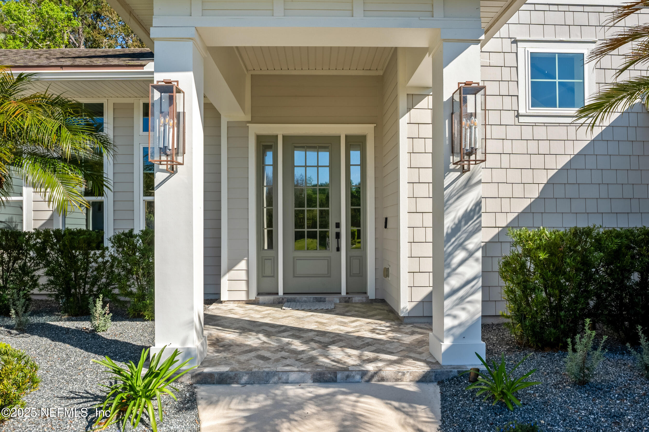 116 KING SAGO Court