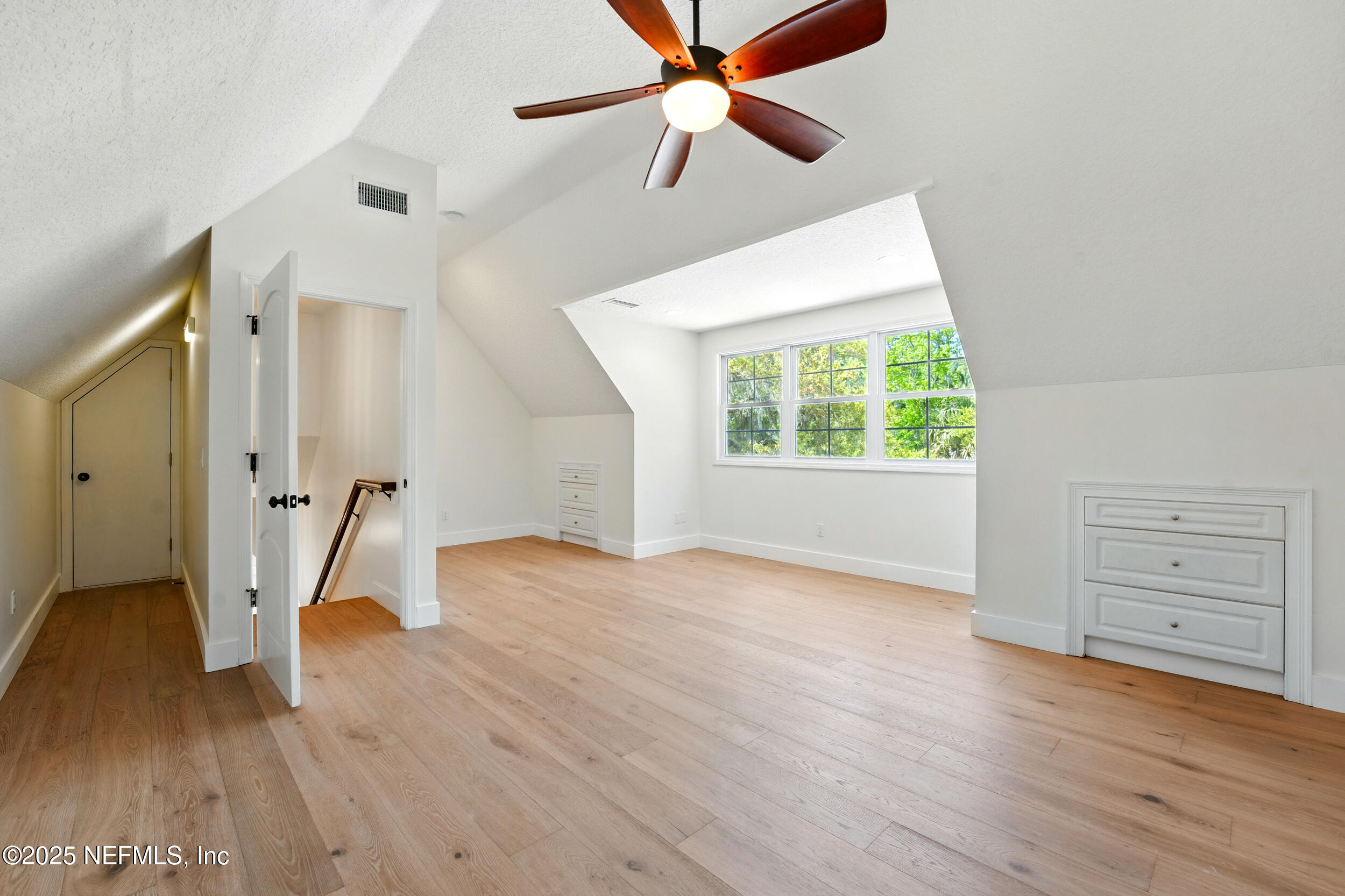 204 S WILDERNESS Trail