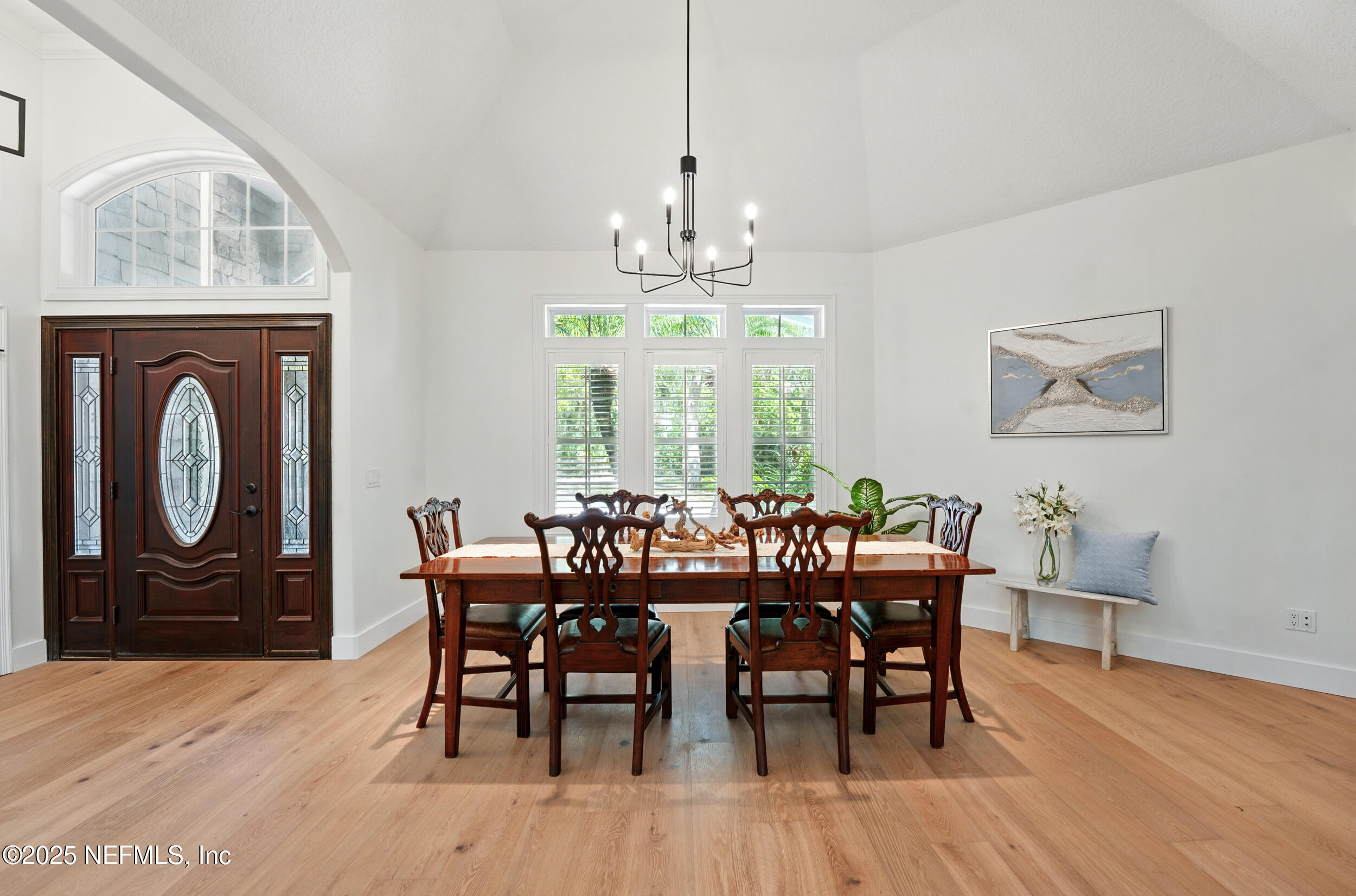 204 S WILDERNESS Trail