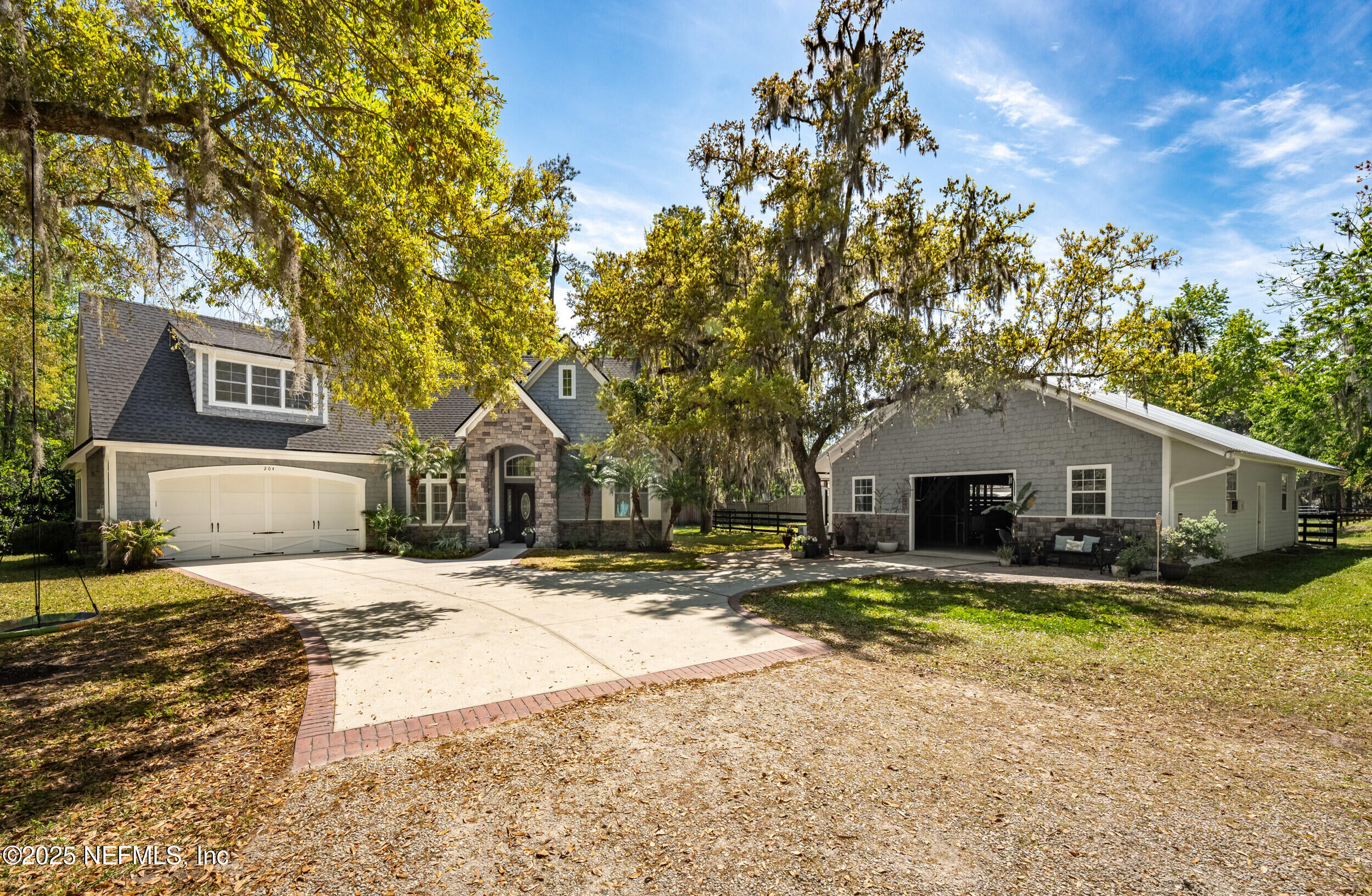 204 S WILDERNESS Trail