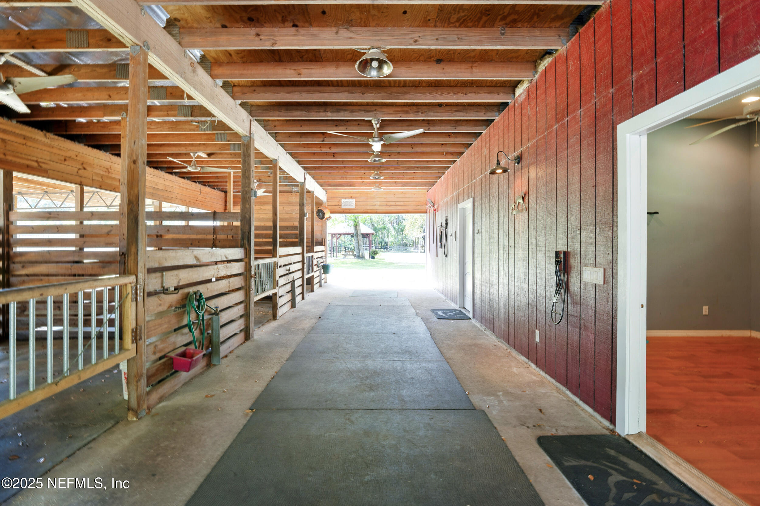 204 S WILDERNESS Trail