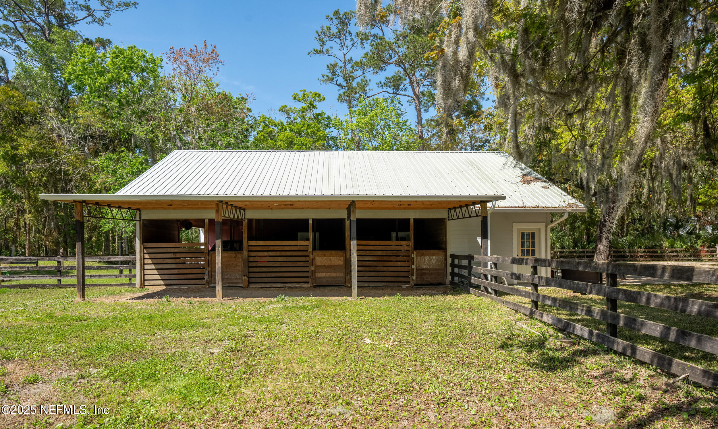 204 S WILDERNESS Trail