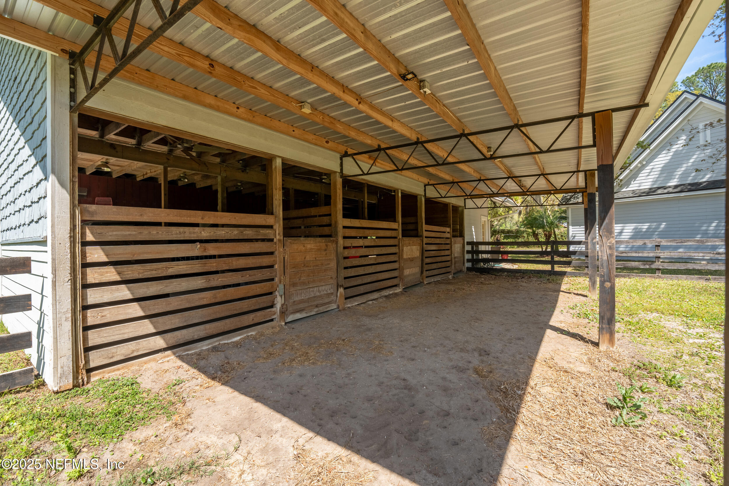 204 S WILDERNESS Trail