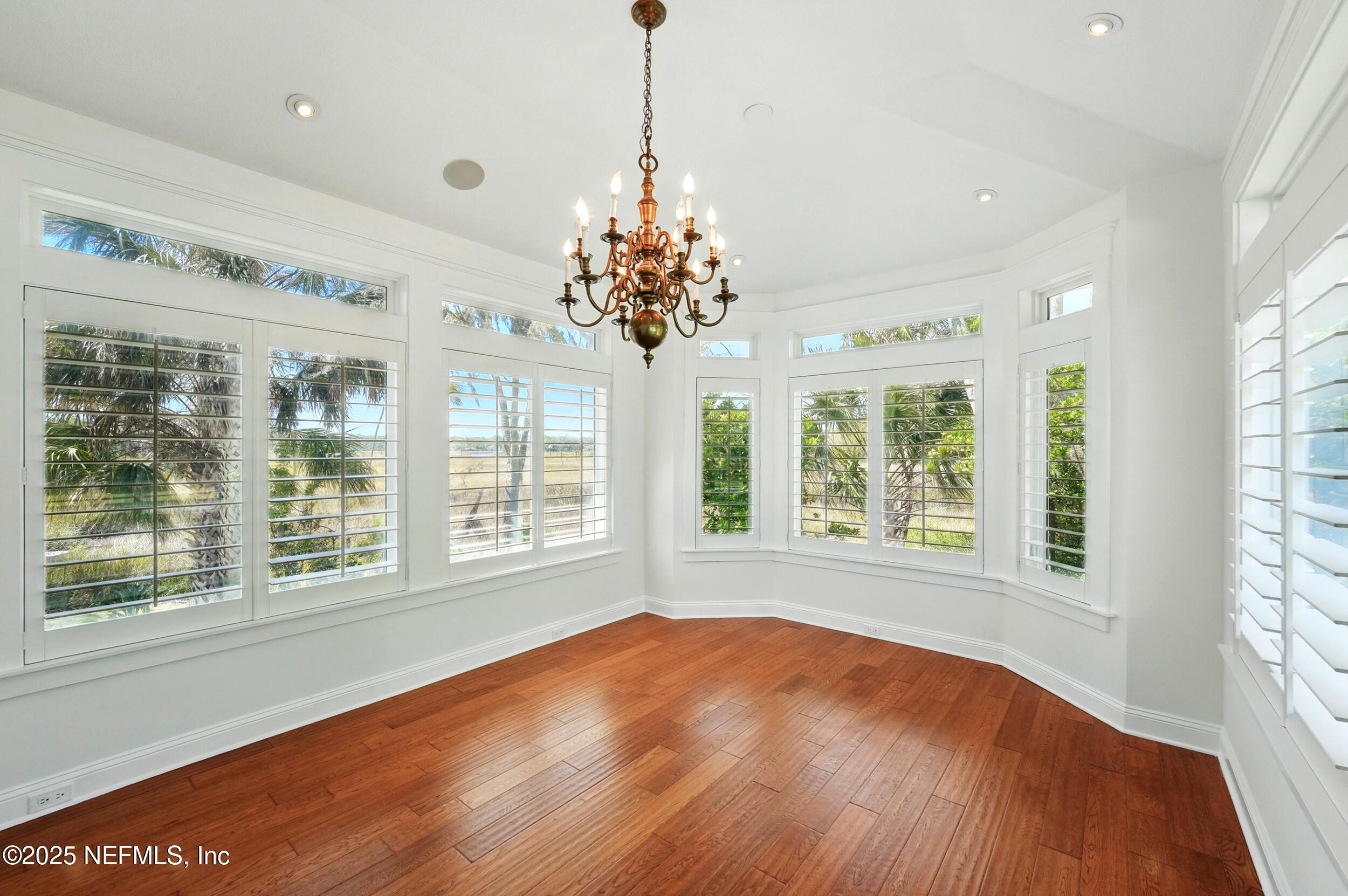 1309 FOREST Avenue