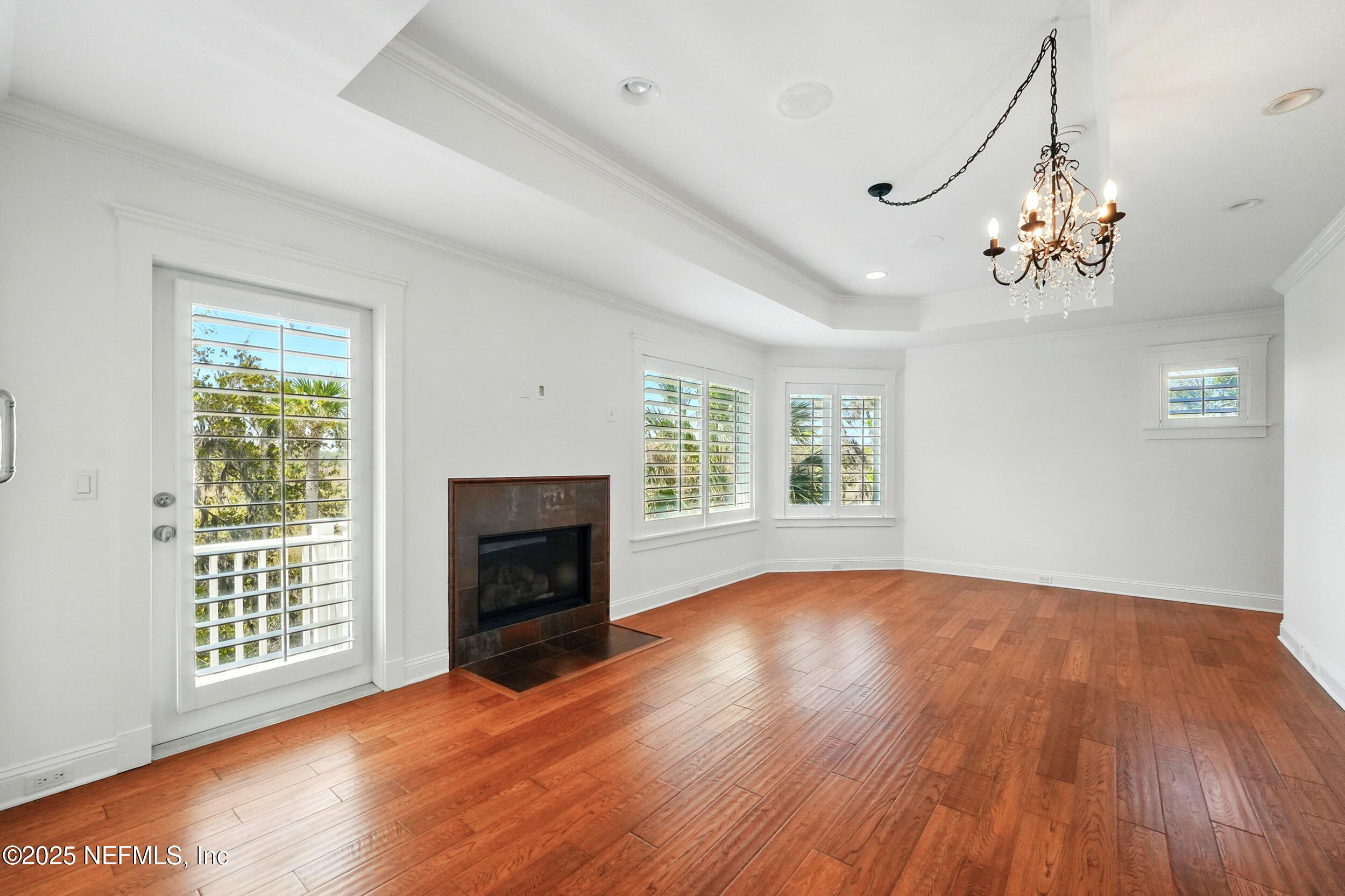 1309 FOREST Avenue