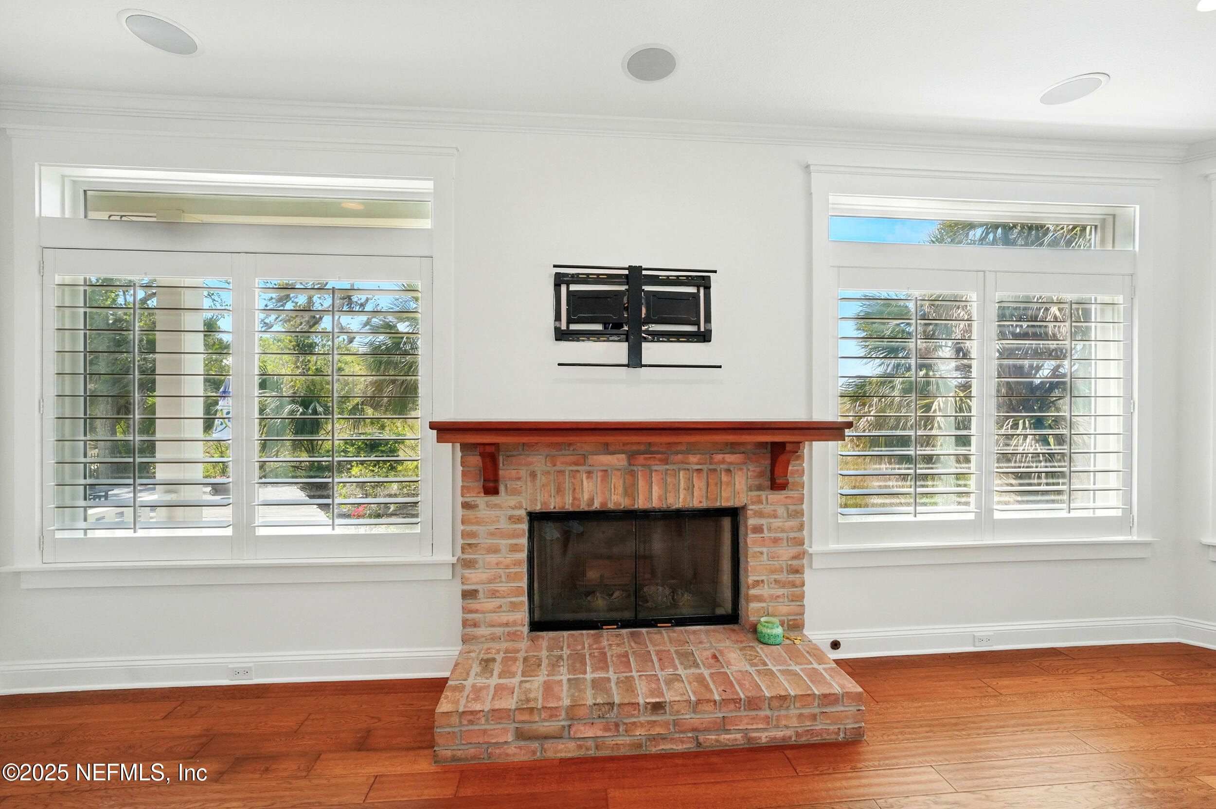 1309 FOREST Avenue