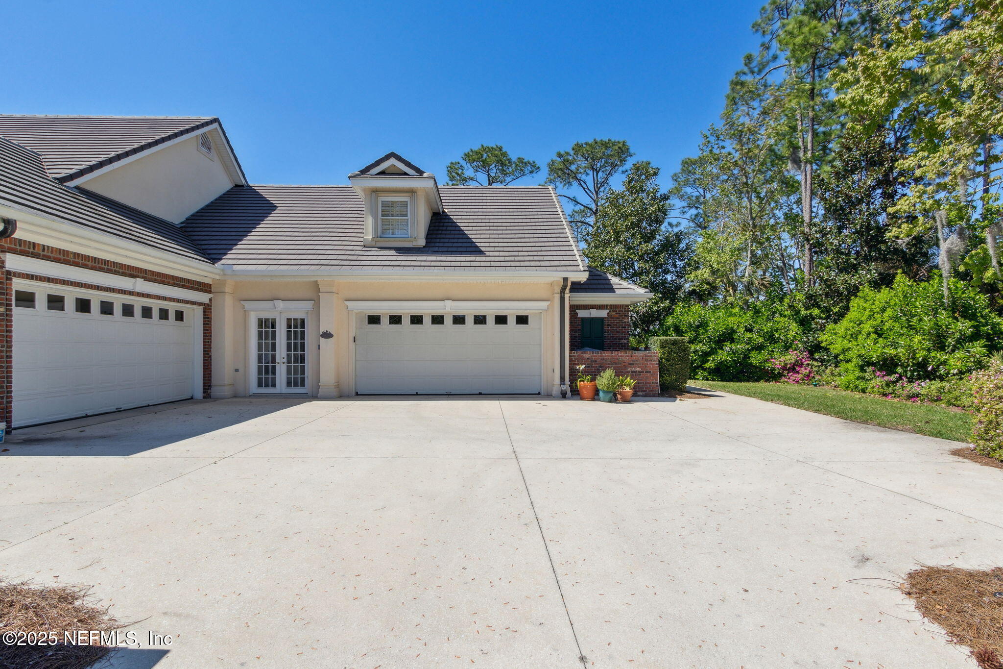 231 DEER HAVEN Drive