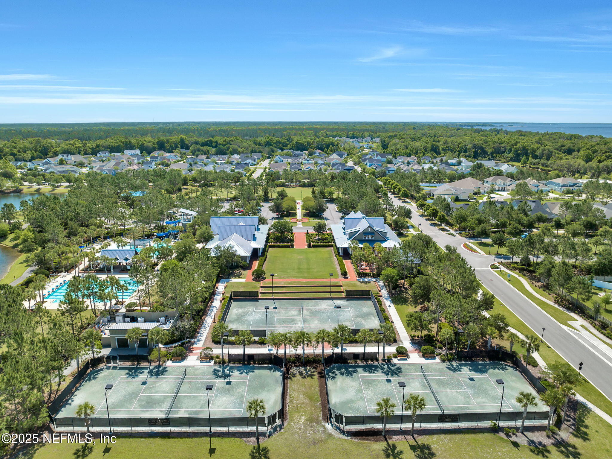 241 OAK SHADOW Place, St. Johns