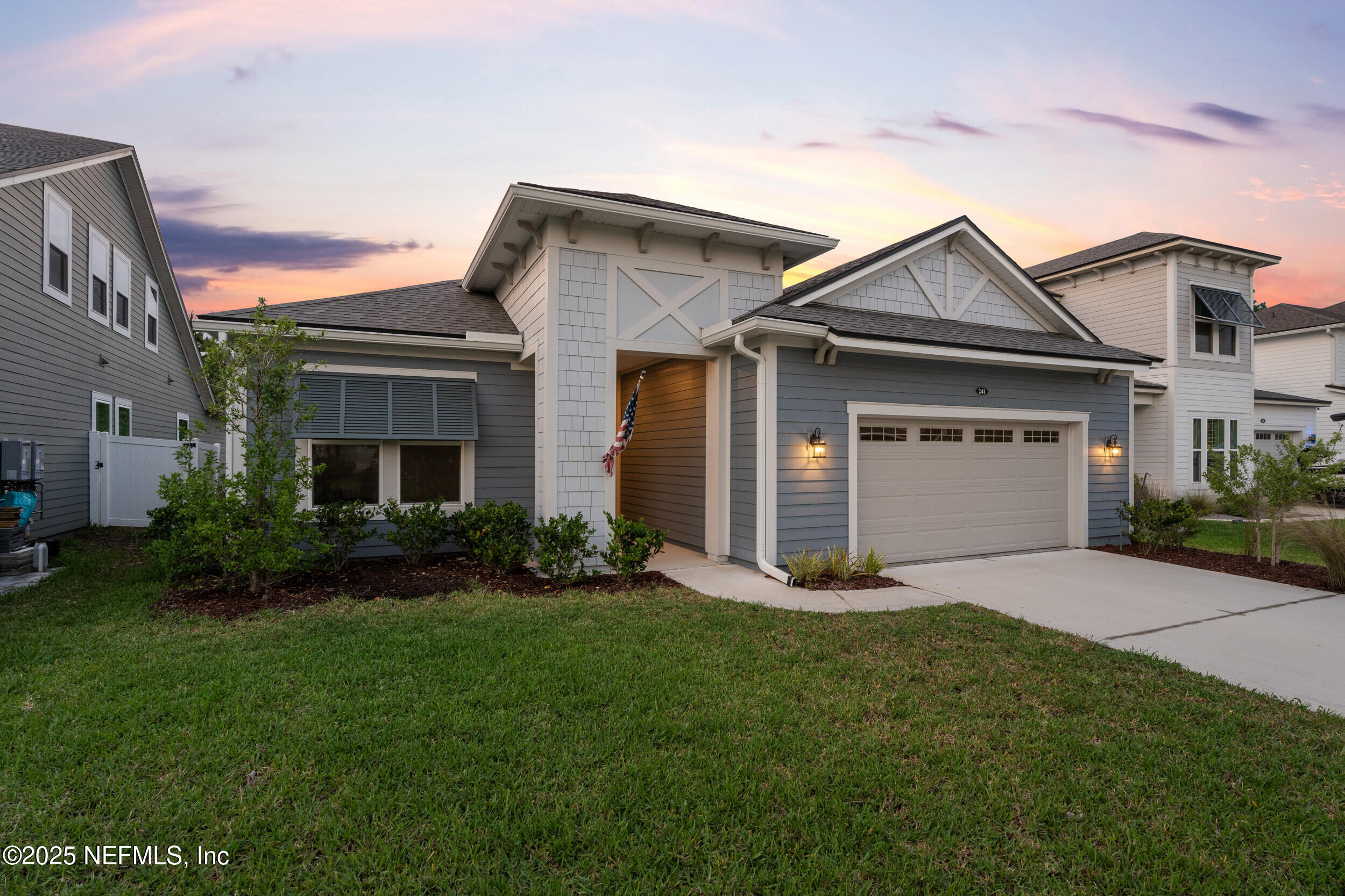 241 OAK SHADOW Place, St. Johns