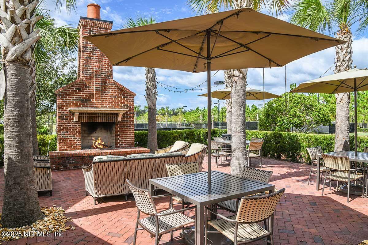 241 OAK SHADOW Place, St. Johns