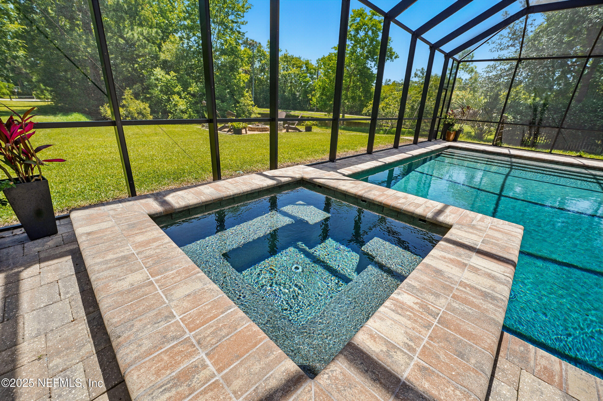 150A N ROSCOE Boulevard