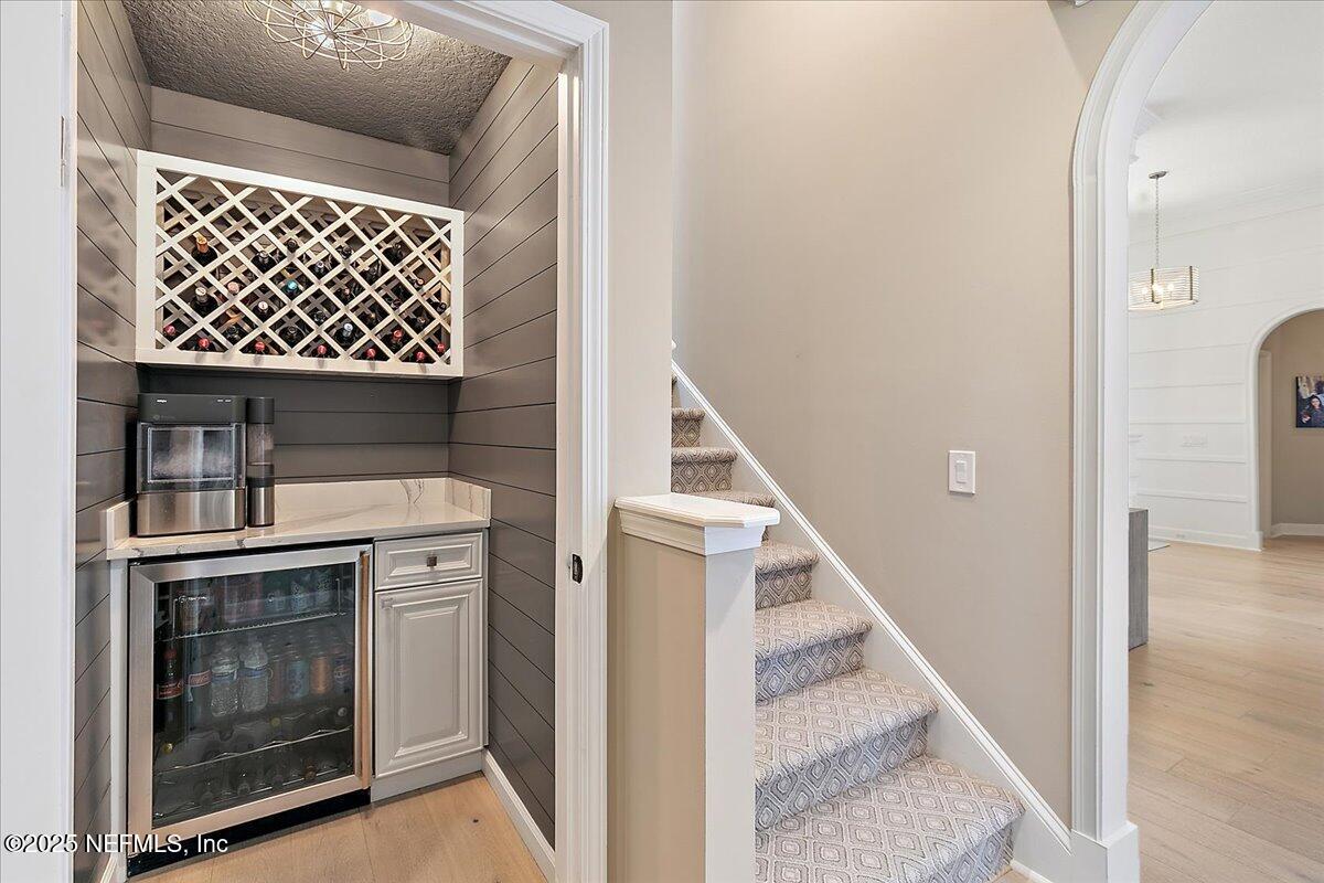 201 ROYAL TERN Road N