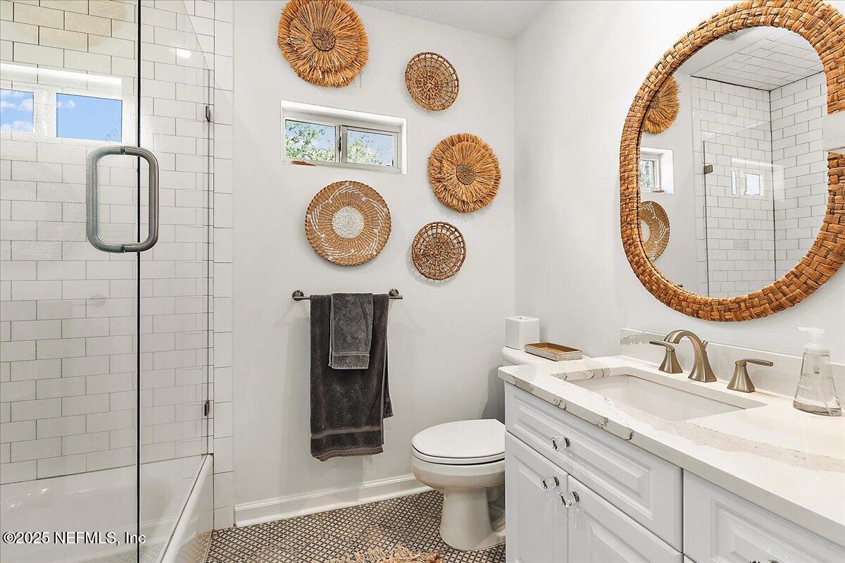 201 ROYAL TERN Road N