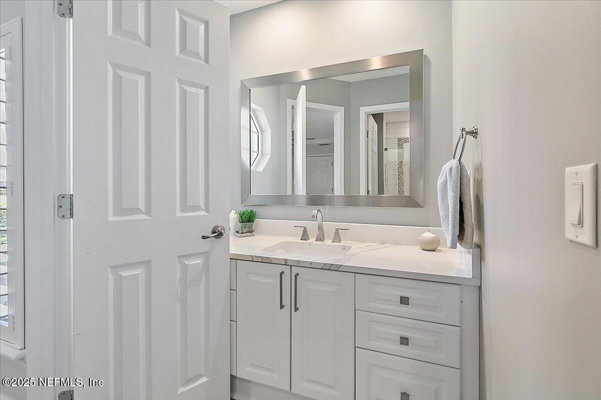 201 ROYAL TERN Road N