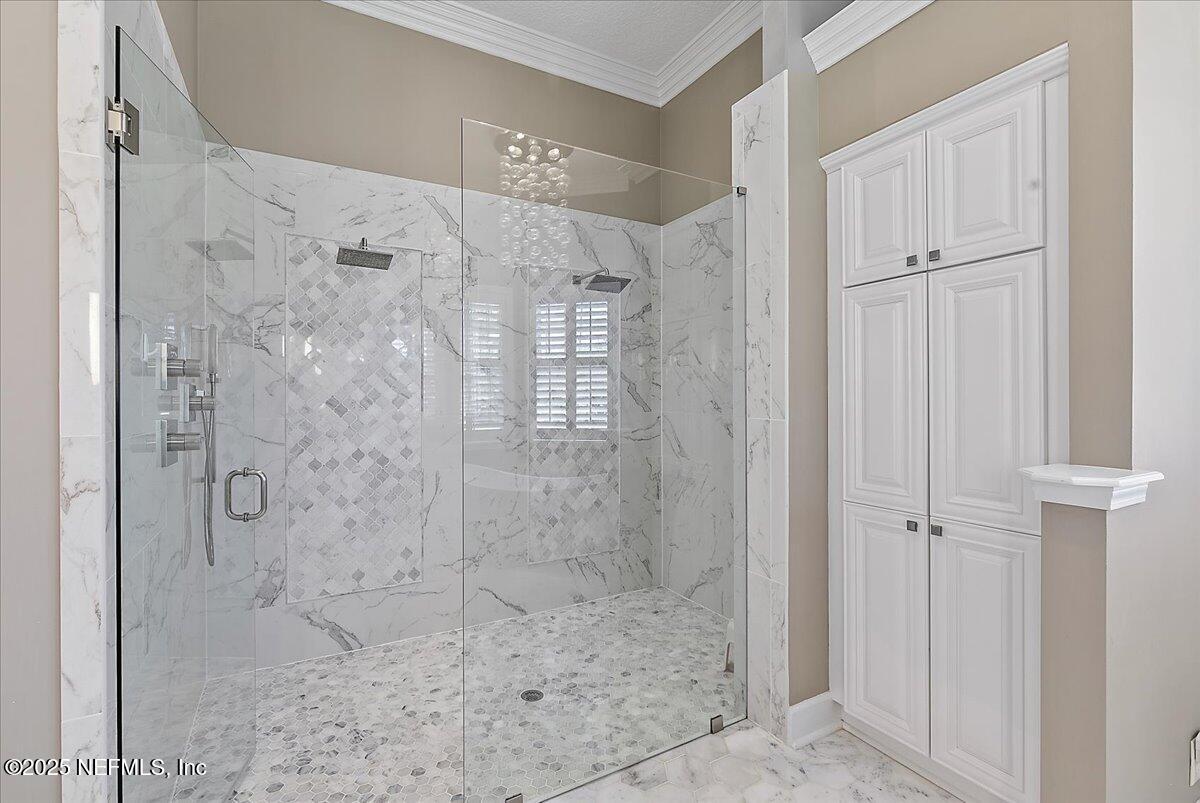 201 ROYAL TERN Road N