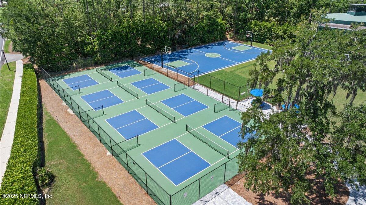 201 ROYAL TERN Road N