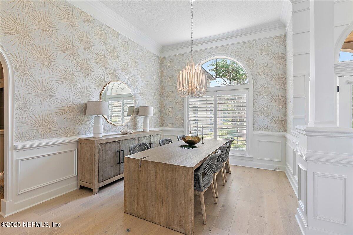 201 ROYAL TERN Road N