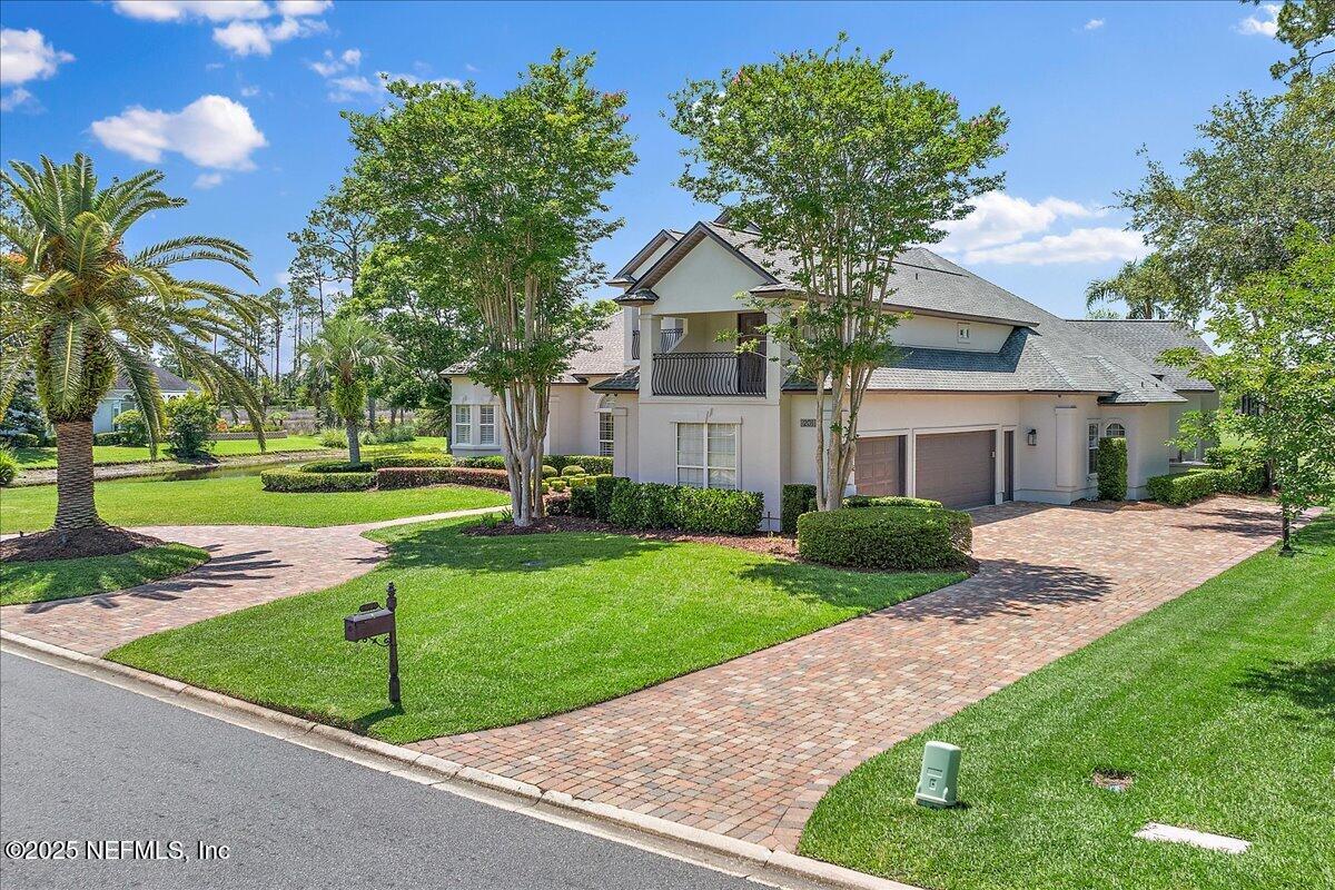 201 ROYAL TERN Road N